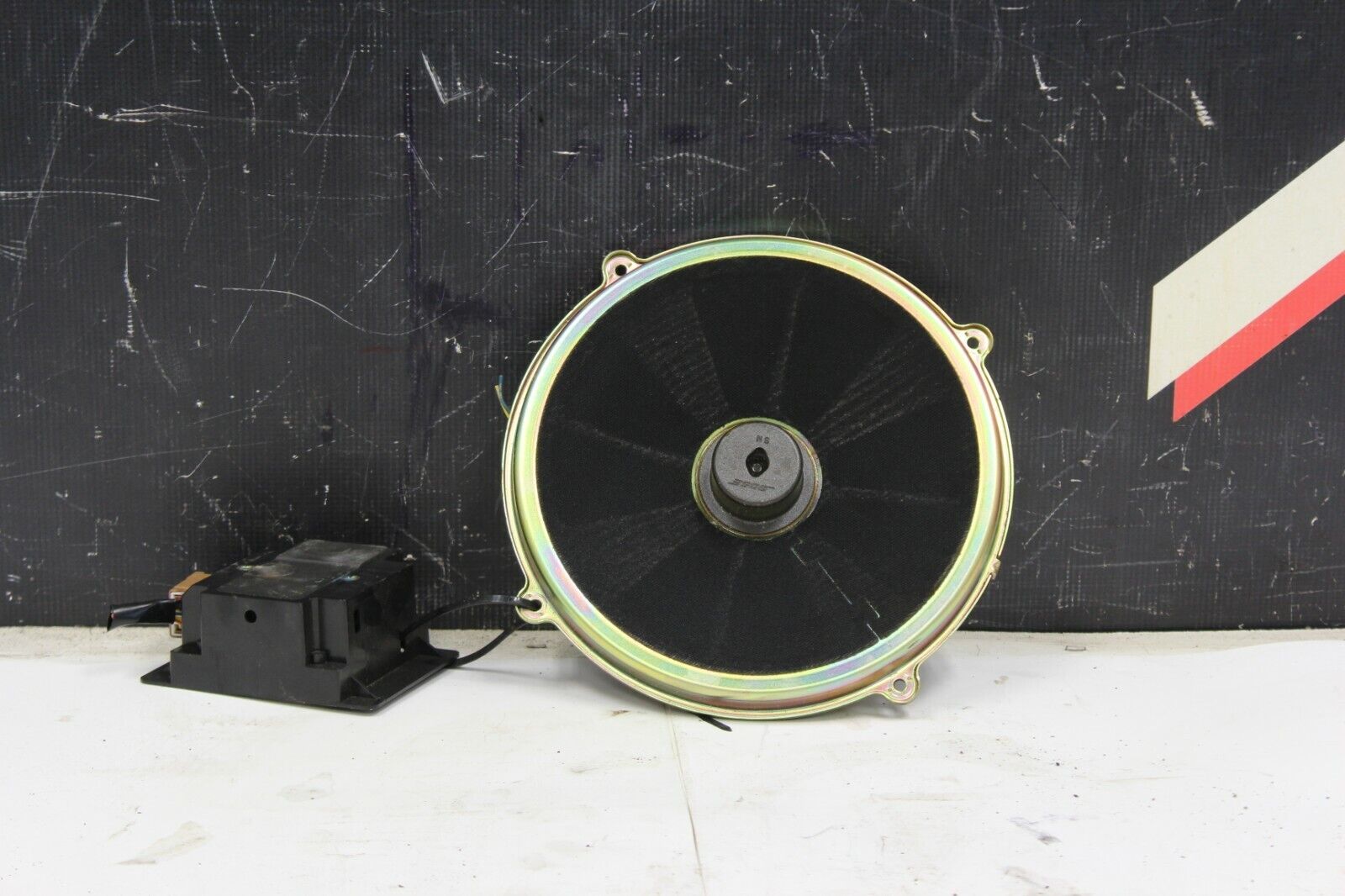 Nissan 350z 03-08 SUBWOOFER SUB OEM with module