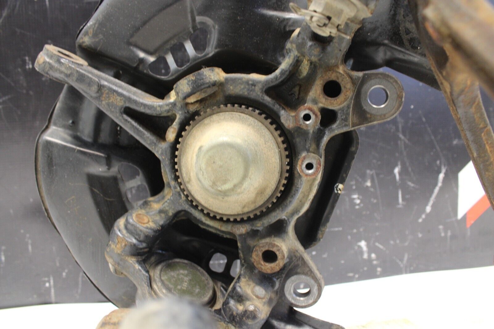 2000-2009 HONDA S2000 AP1 AP2 OEM FRONT RH PASSENGER KNUCKLE SPINDLE KNEE ASSY