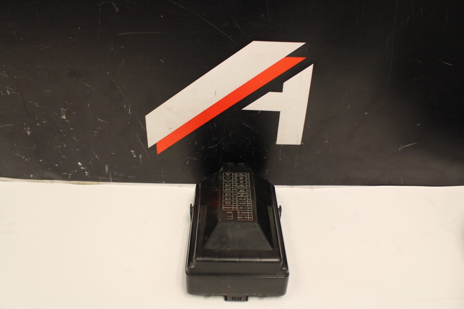 2012 Nissan 370z Nismo Engine Fuse Box IPDM 284B71BN3A OEM