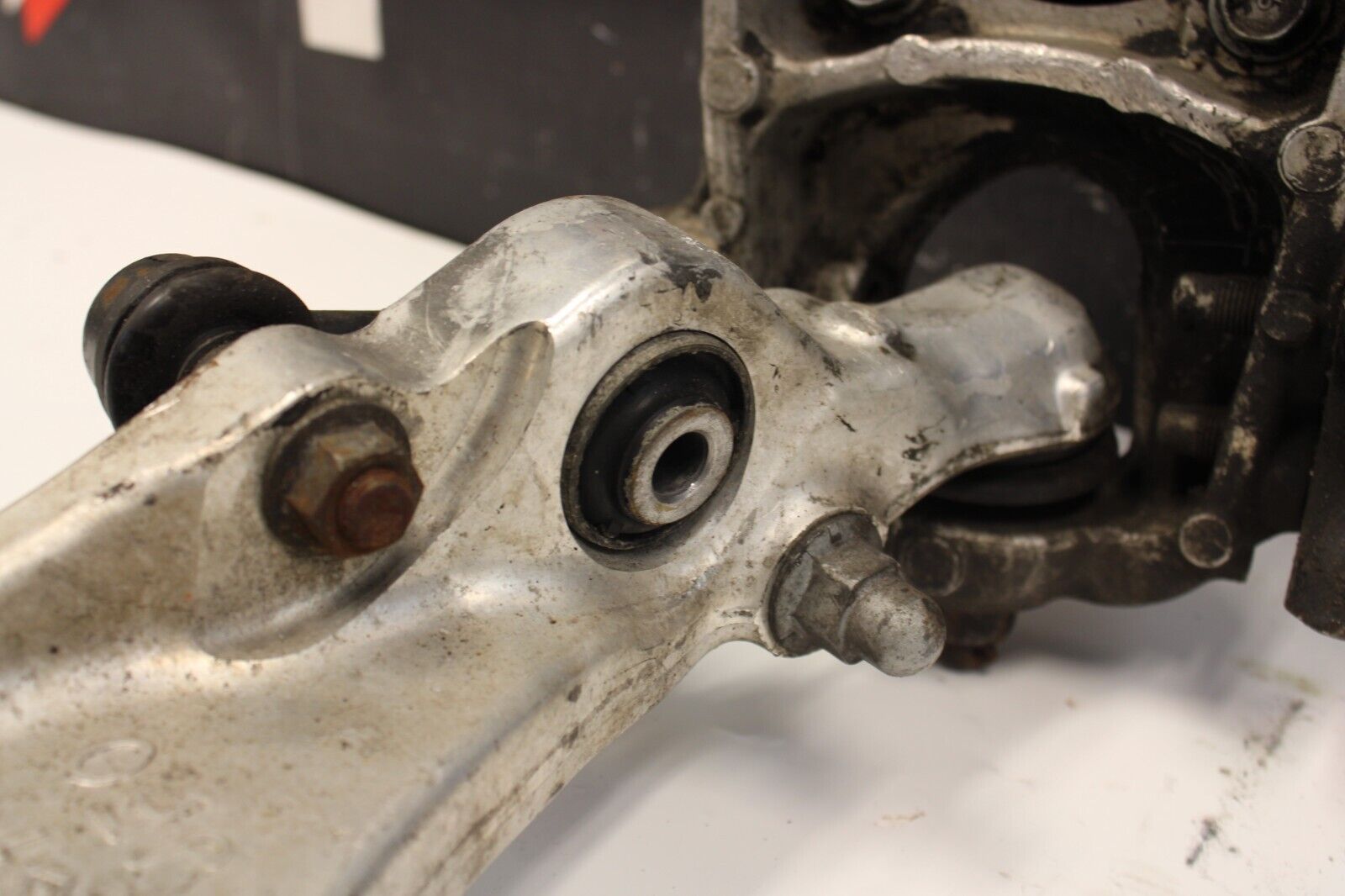 2010 Nissan GT-R R35 Front RH Right Side Knuckle Spindle Arm Knee Assembly OEM