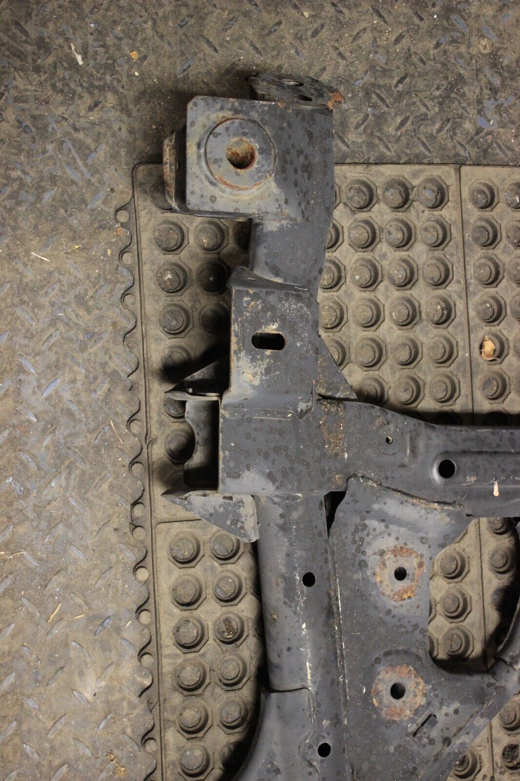 2010 NISSAN GT-R R35 VR38 AWD OEM FRONT ENGINE SUBFRAME CROSSMEMBER