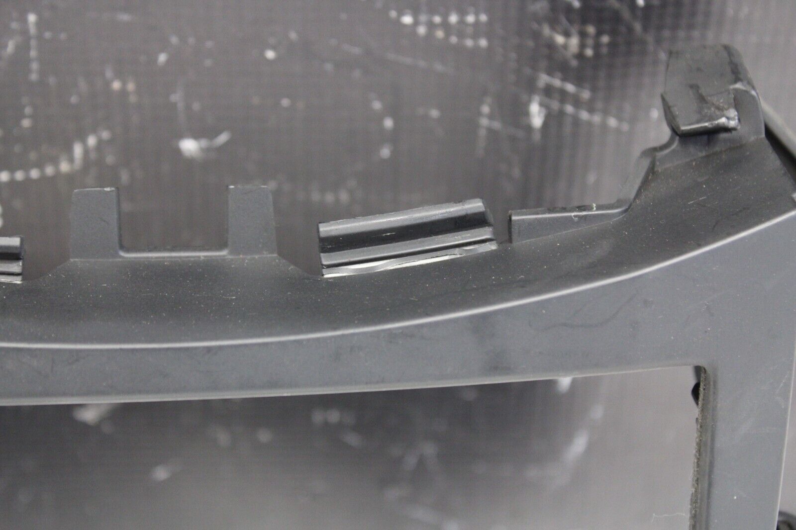 09-20 NISSAN 370Z A/C HEATER CONTROL DOUBLE DIN RADIO MOUNT BEZEL