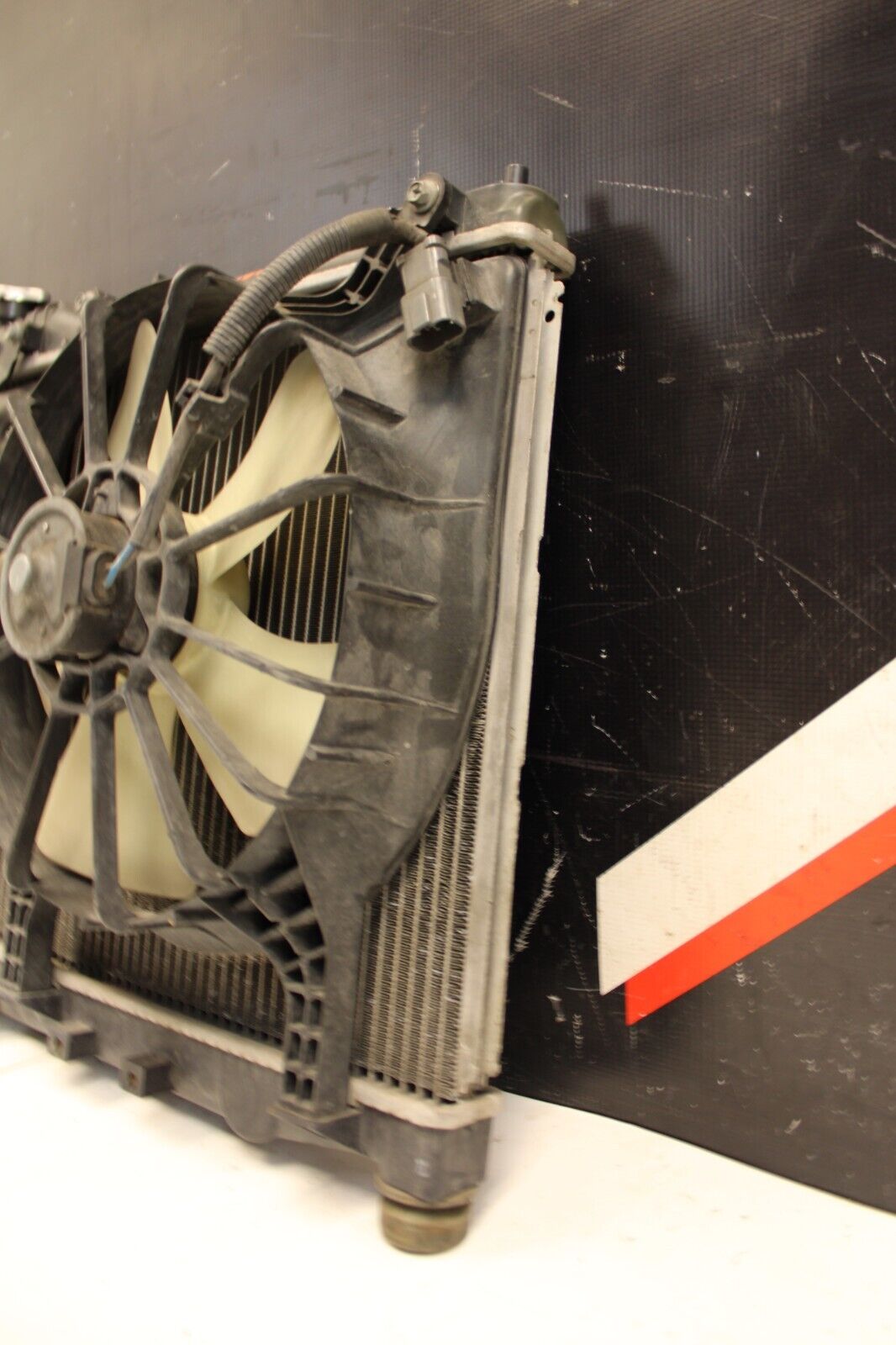 2006-2008 HONDA S2000 AP2 OEM RADIATOR W/ COOLING FANS