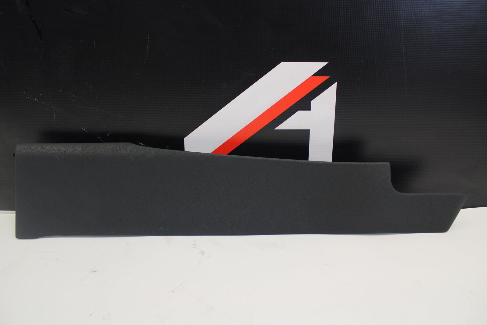 2014 Nissan GT-R RH Passenger Side Console Trim Panel 68134-Jf10