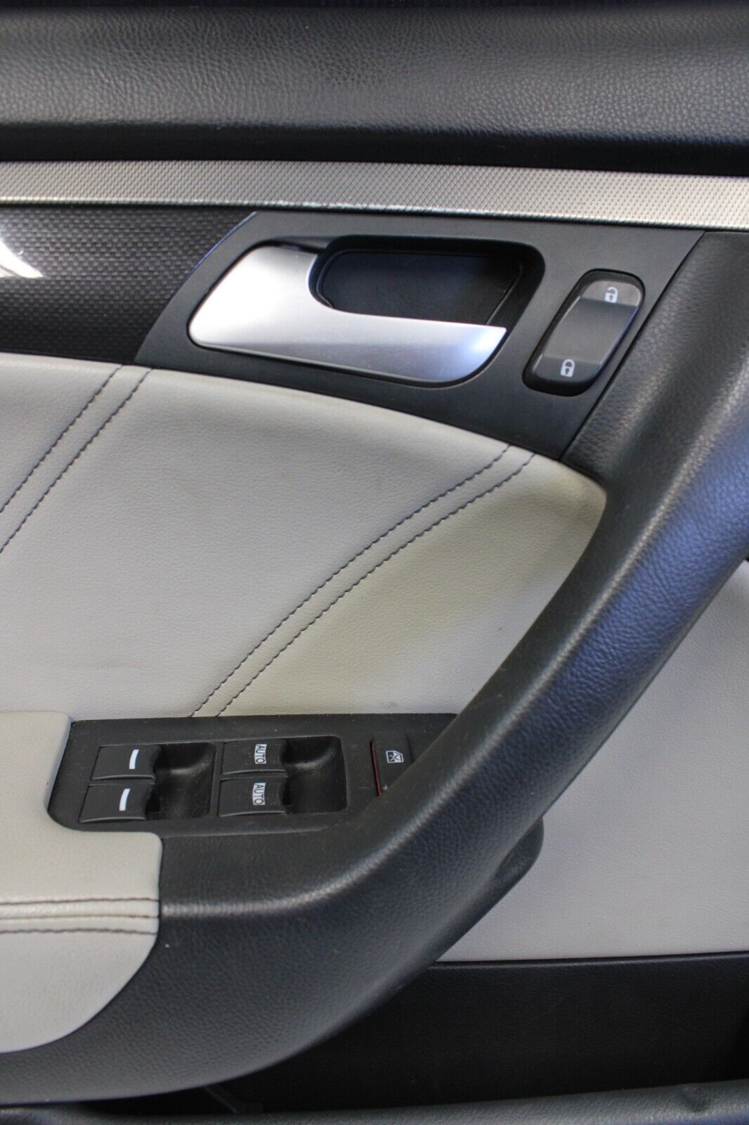 07-08 Acura TL Type S FRONT DOOR PANEL TRIM DRIVER SIDE LEFT W/MASTER SWITCH OEM