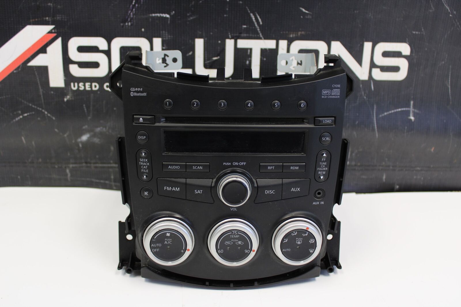 2009 370Z XM Radio AUX MP3 6 Disc CD Changer Player Trim Panel OEM