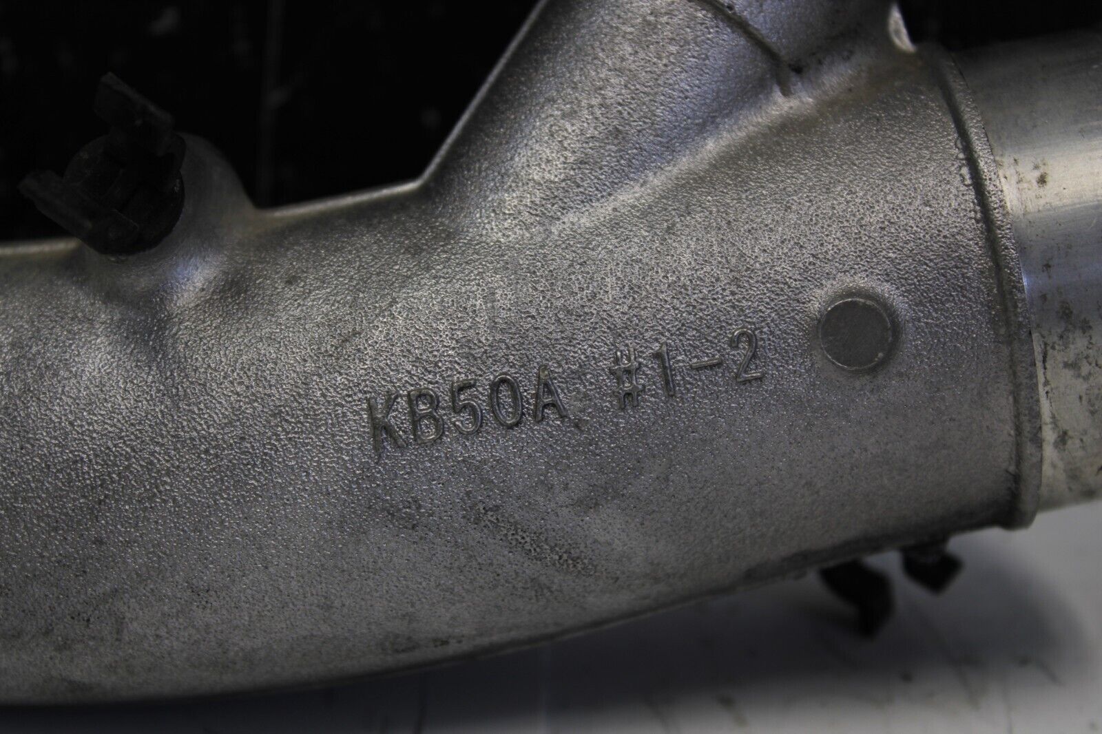 2010 NISSAN GT-R R35 GTR R35 AWD OEM TURBO AIR INLET PIPE VR38 KB50A #1-2