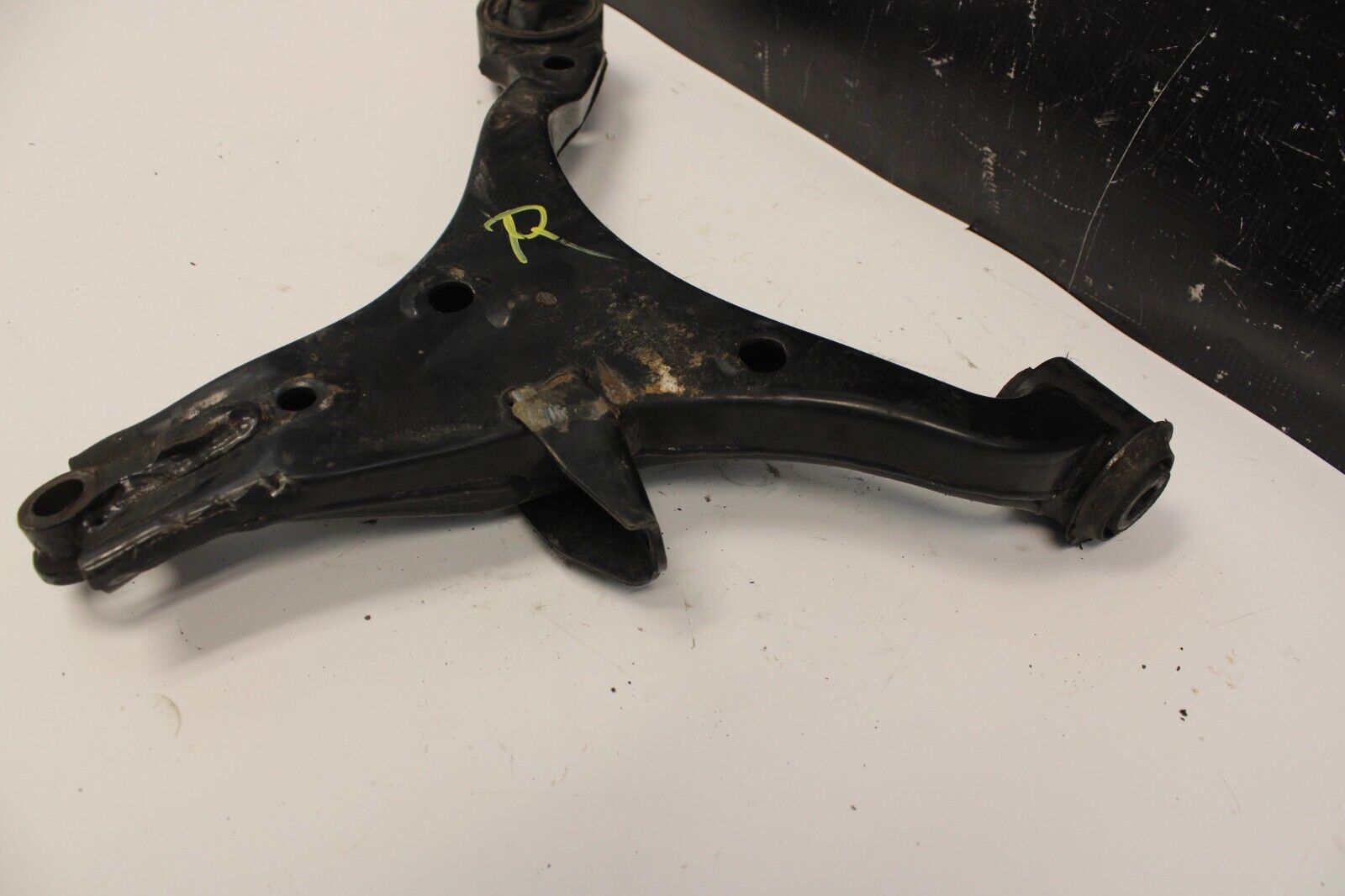 02-04 ACURA RSX TYPE S FRONT LOWER CONTROL ARM - PASSANGER RIGHT - OEM FACTORY