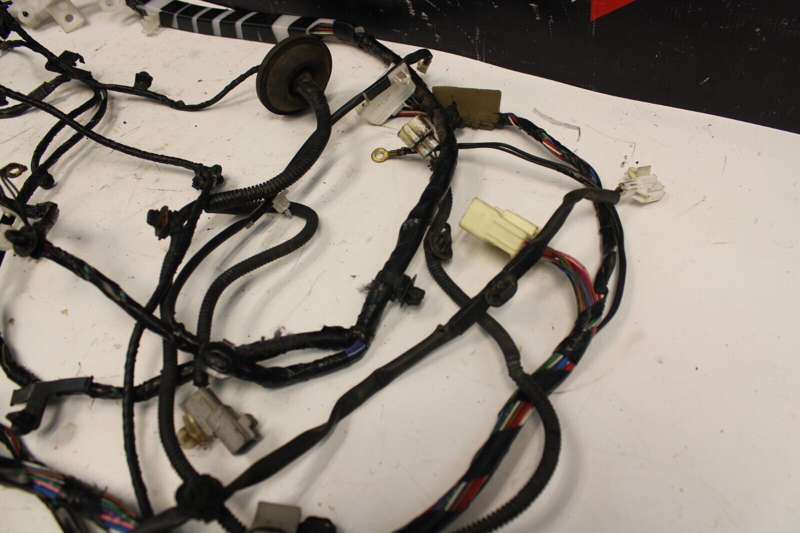 03-06 MITSUBISHI EVOLUTION EVO 8/9 DRIVER LEFT INTERIOR FLOOR CHASIS HARNESS OEM