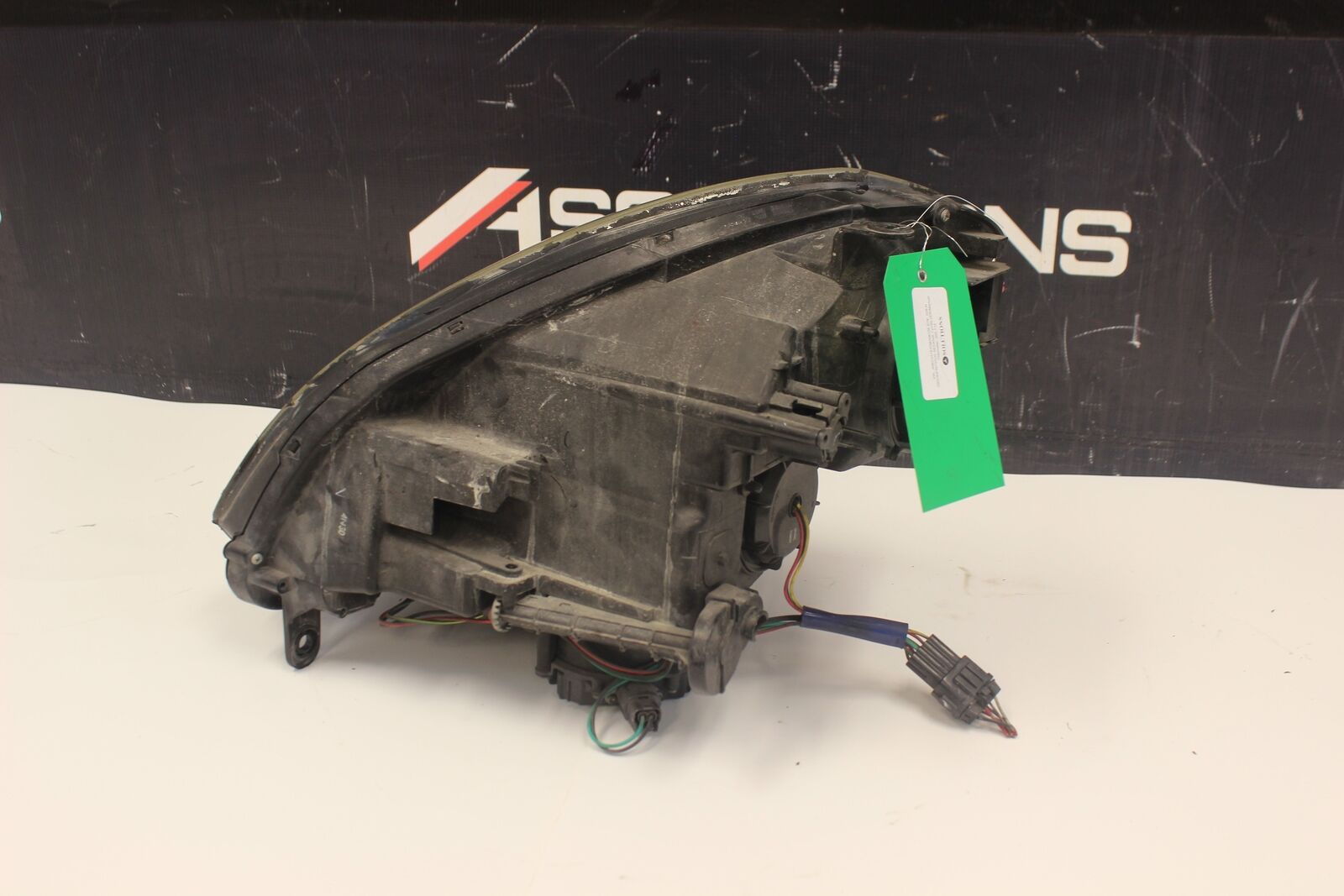 2005 INFINITI G35 SEDAN PASSENGER SIDE HEADLIGHT LAMP HID XENON OEM