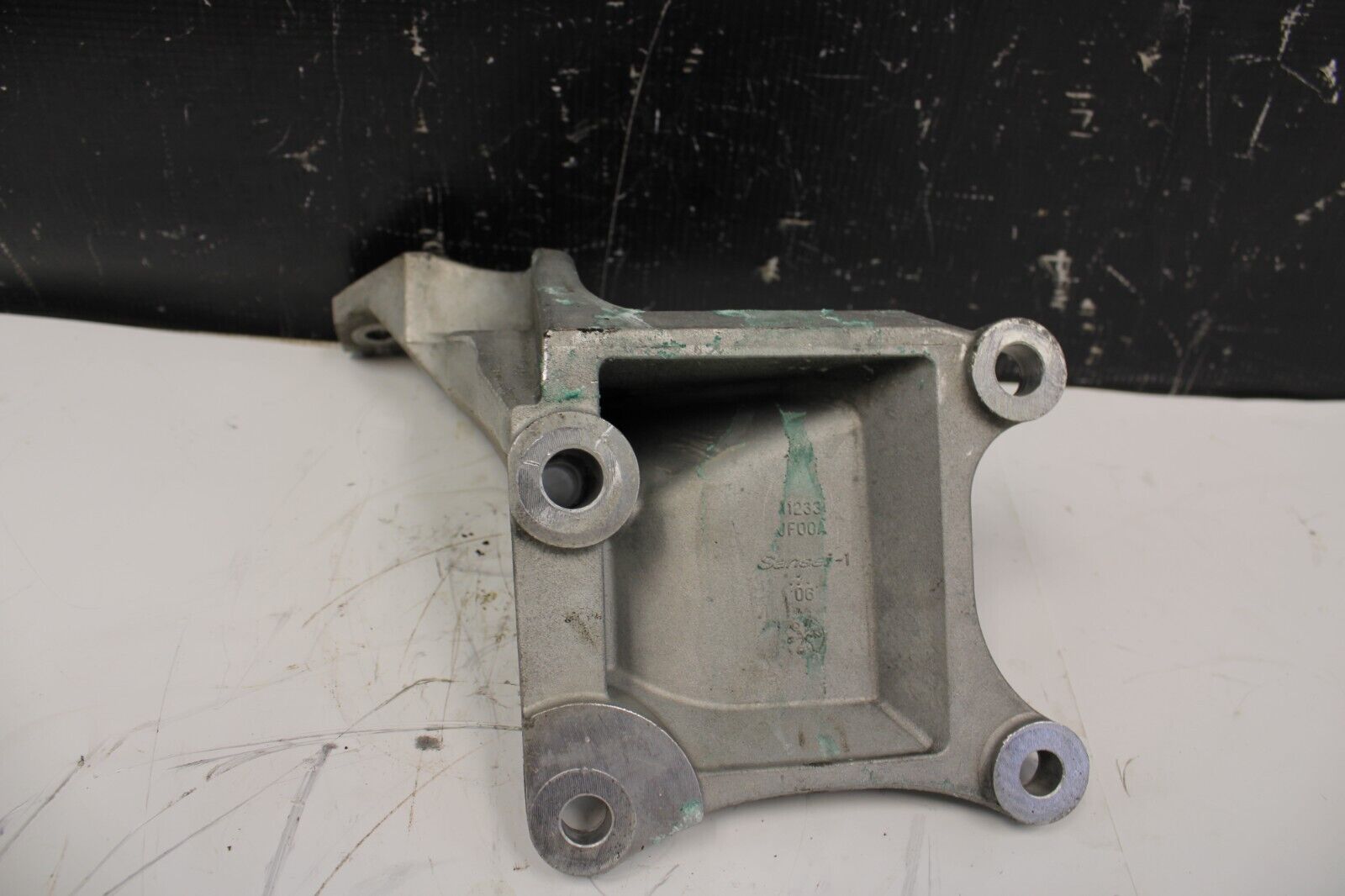 09-15 NISSAN GT-R GTR R35 VR38 ENGINE MOTOR MOUNT BRACKET Driver Left