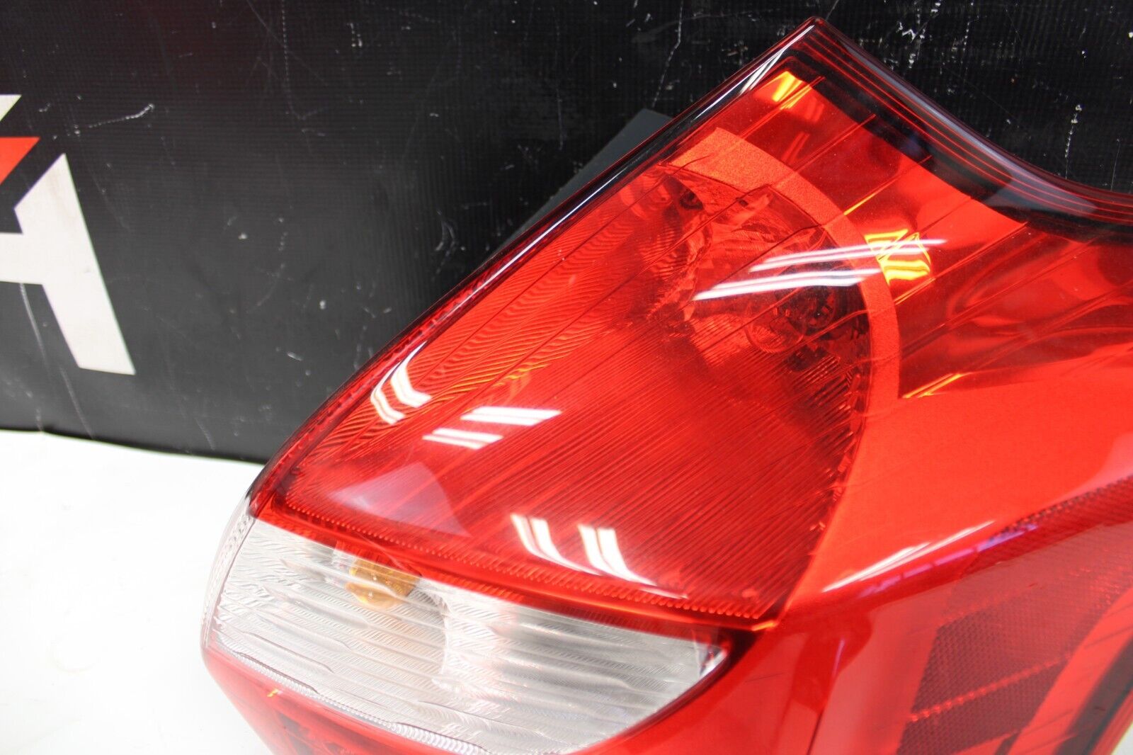 2013-2014 Ford Focus ST Hatchback Tail Light Pair