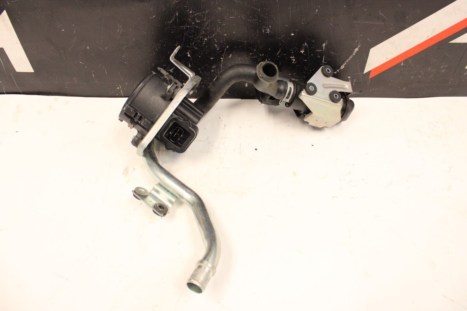 09-15 Nissan GTR R35 VR38 AWD Secondary Air Injection Smog Pump 14810JF03B OEM