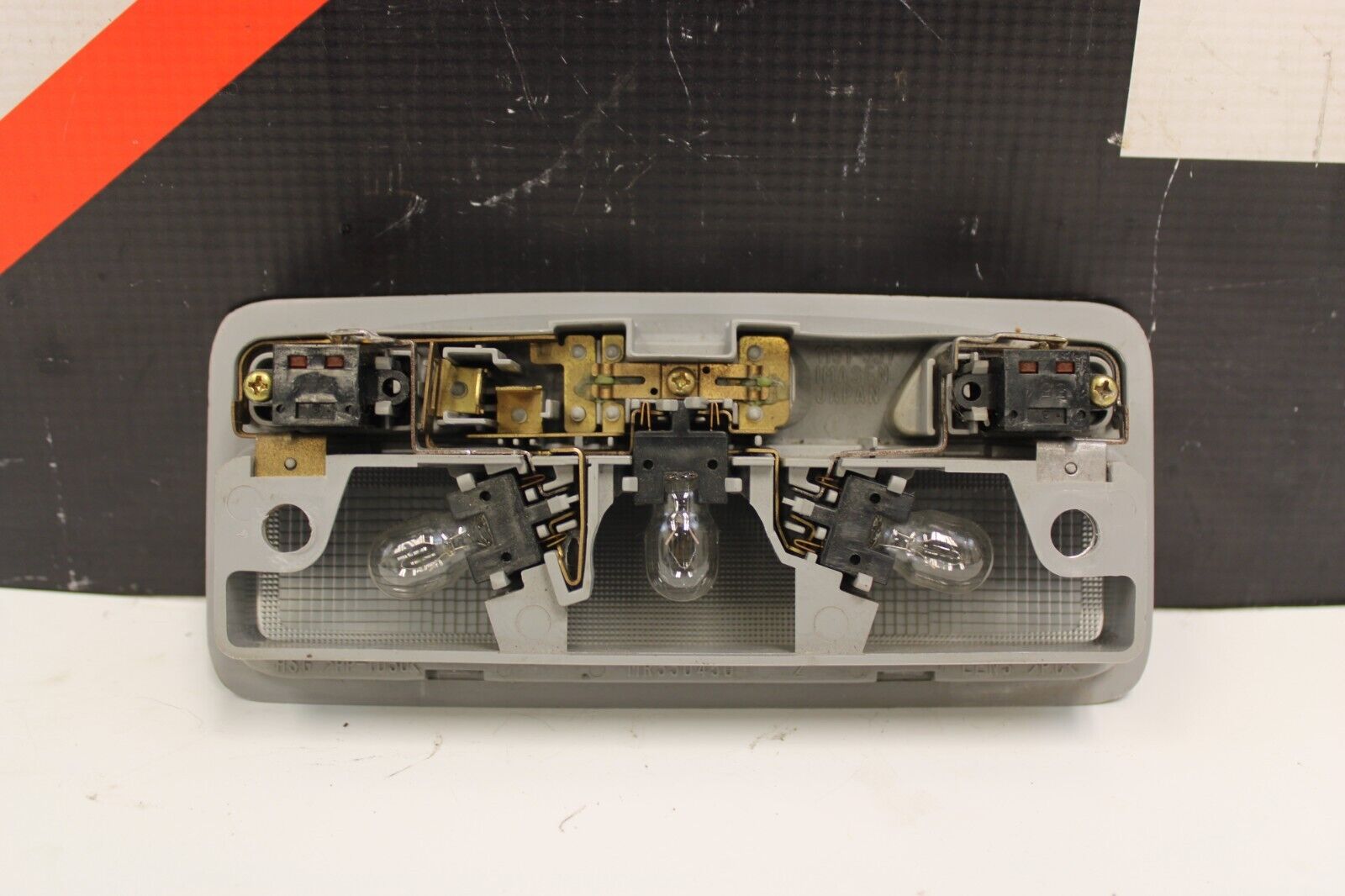 03-06 Mitsubishi Evolution EVO 8 9 OEM Overhead Dome Light Assembly