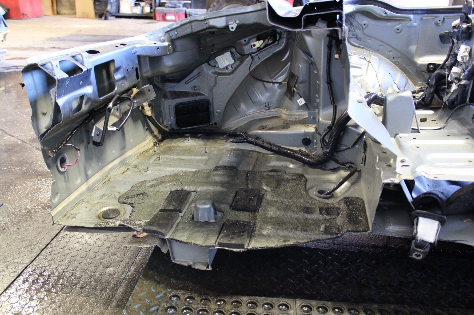 2003-2009 NISSAN 350Z CONVERTIBLE CONV DRIVER QUARTER PANEL CUT LH