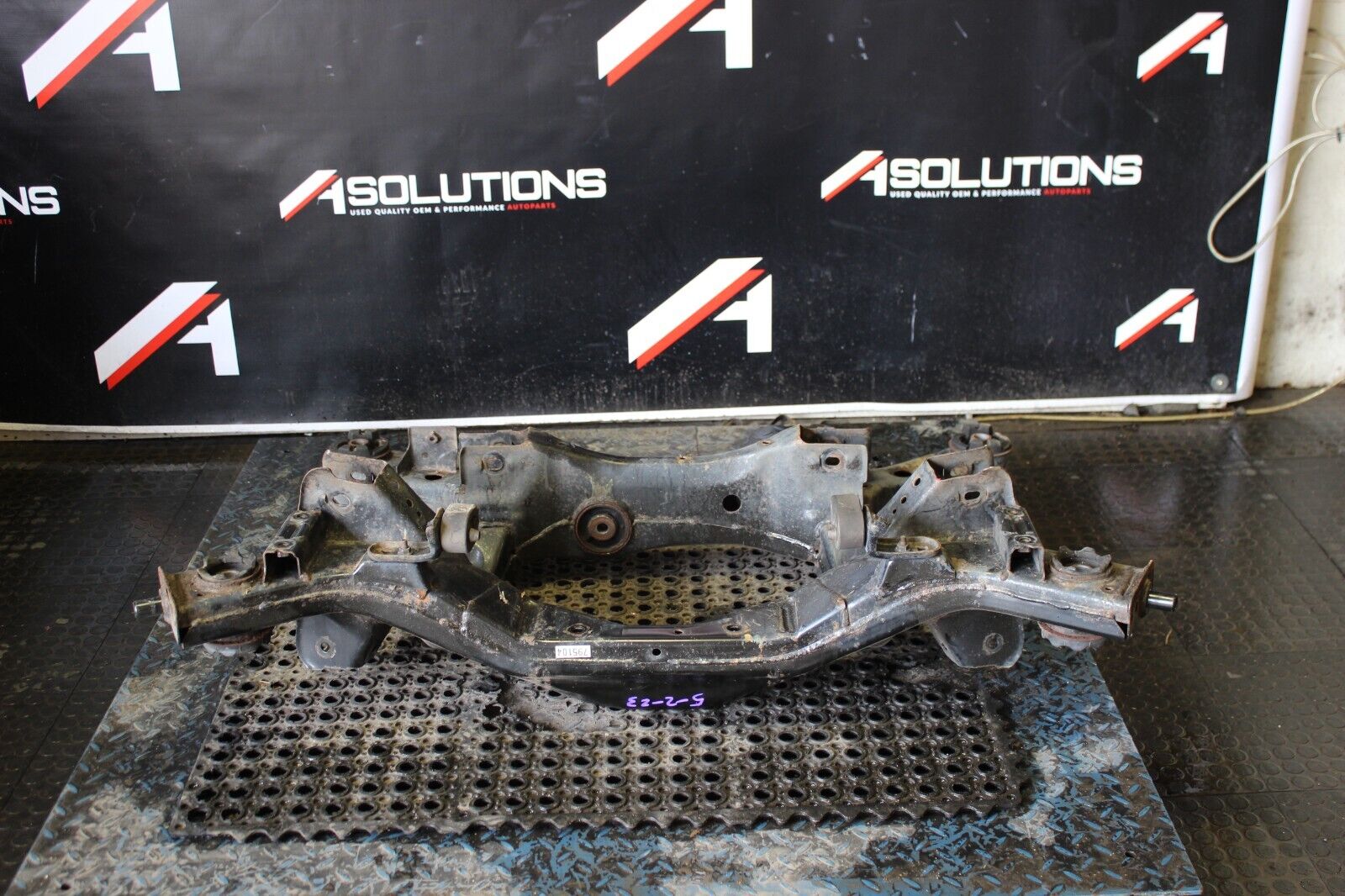 09-20 370Z Rear End Subframe Crossmember Assembly OEM Frame Support