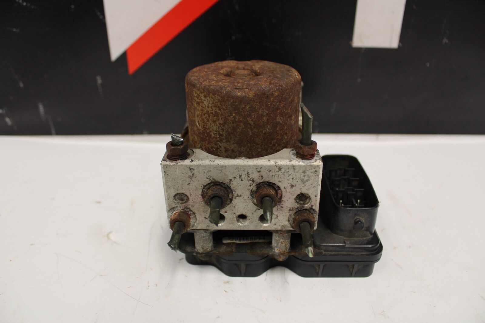 03-06 MITSUBISHI LANCER EVOLUTION EVO 8 9 VIII IX - ABS PUMP VSA VALVE MODULE
