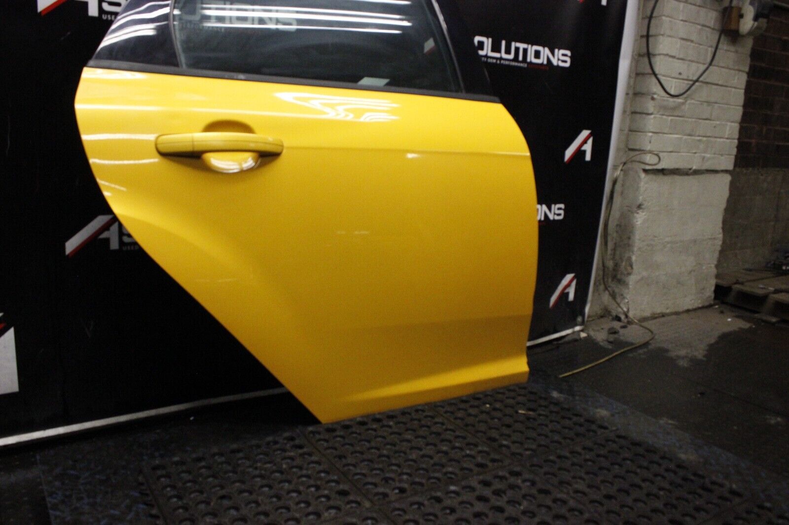 2012-2017 Ford Focus ST 2.0 Ecoboost OEM Rear Passenger Side Door Hatchback