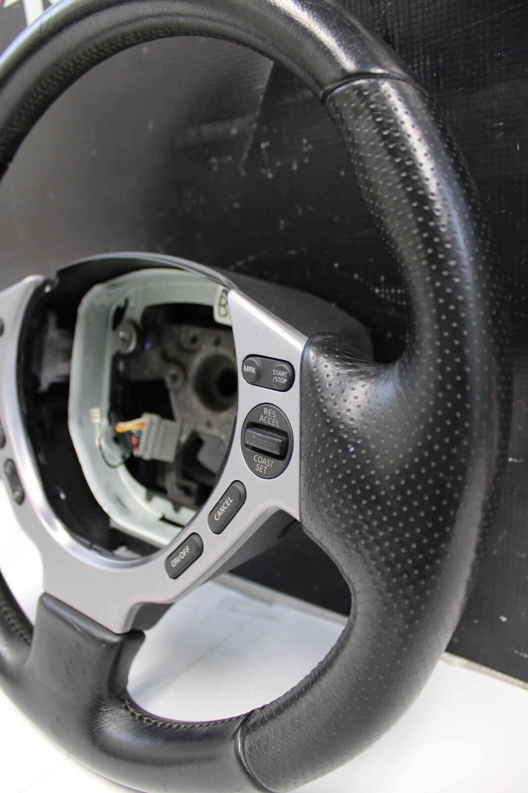 09-14 NISSAN GTR R35 OEM multifunction steering wheel for Nissan GT-R R35