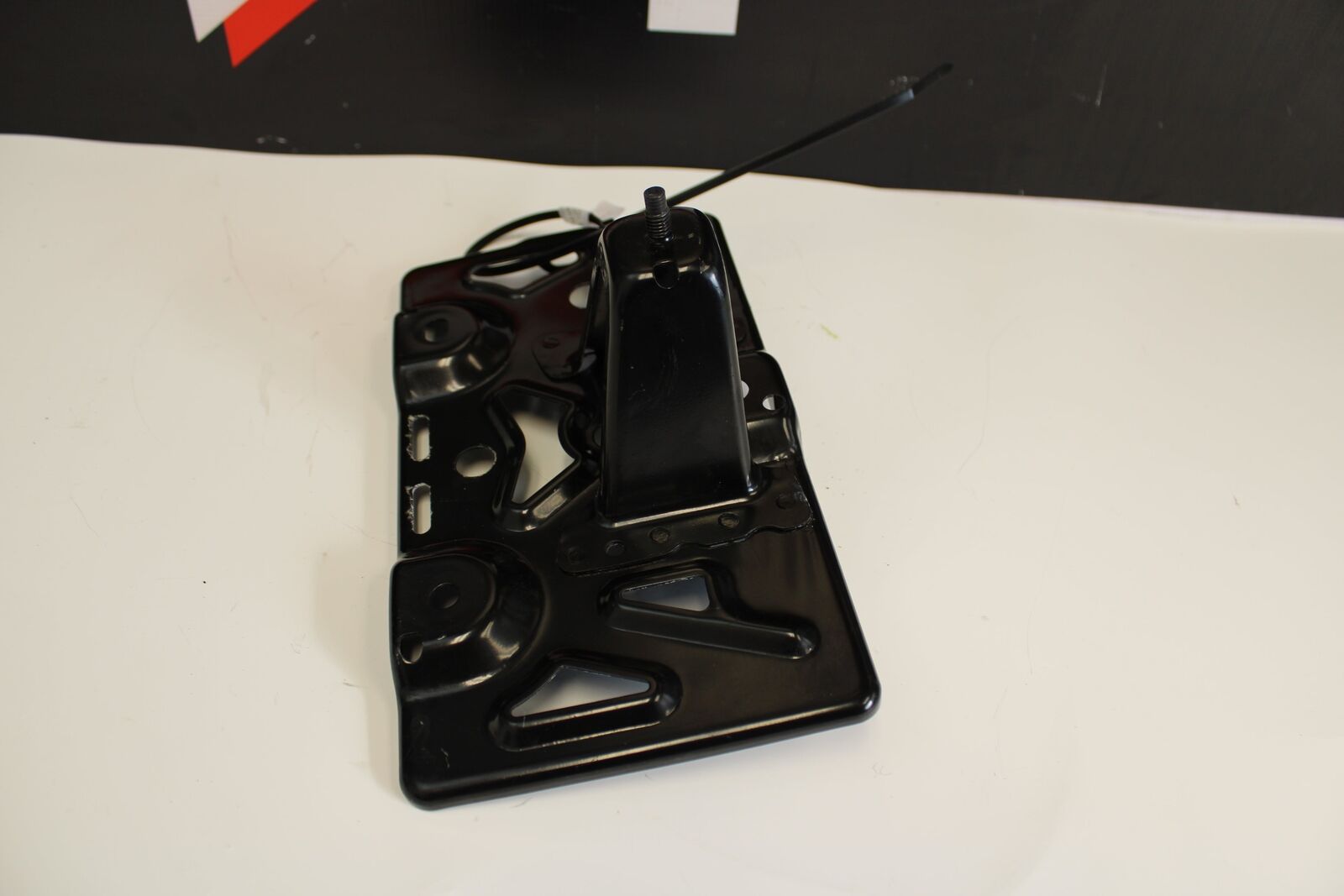 2014 NISSAN R35 GTR DBA BATTERY TRAY BRACKET MOUNT