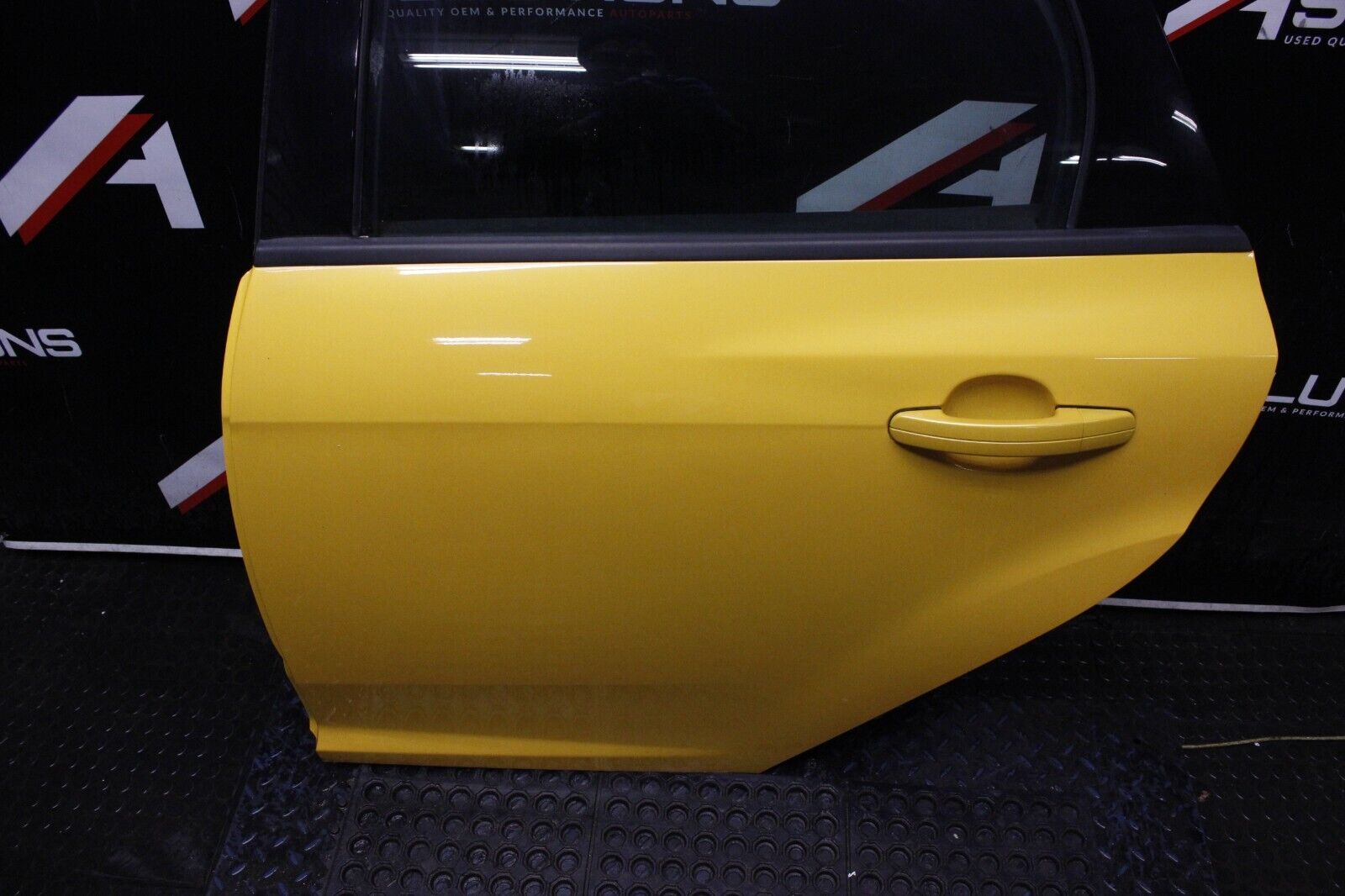 2012-2017 Ford Focus ST 2.0 Ecoboost OEM Rear Driver Side Door Hatchback