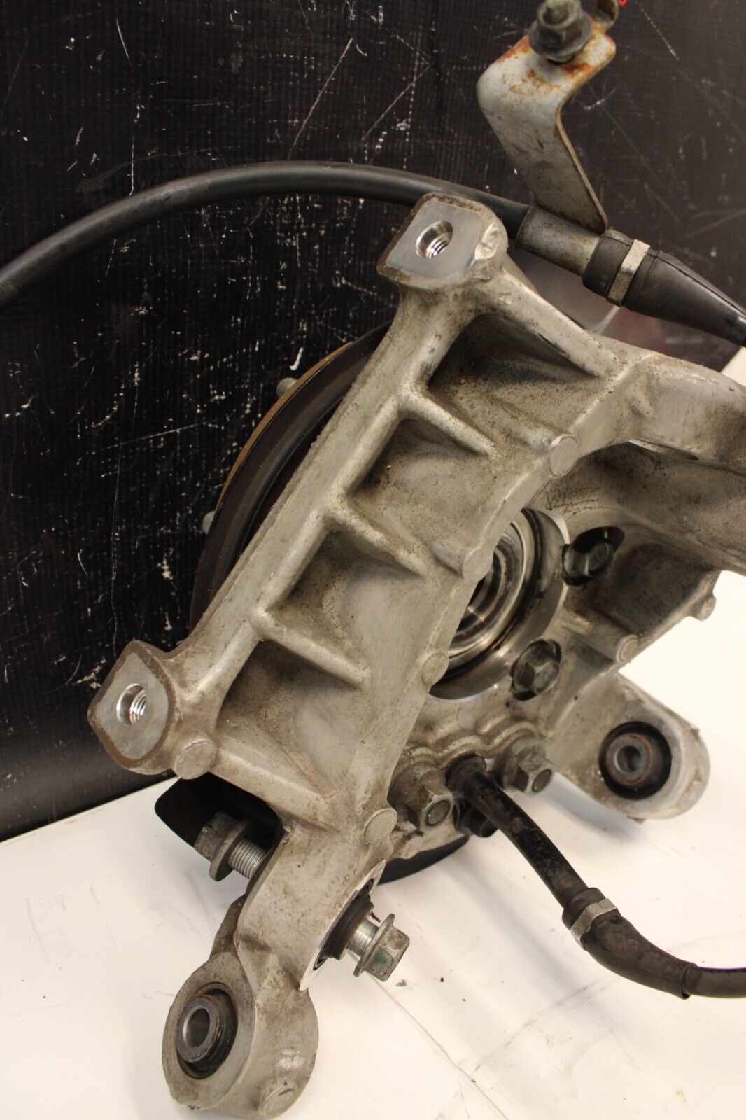 2014 Nissan R35 GT-R GTR Right Passenger Rear Knuckle OEM