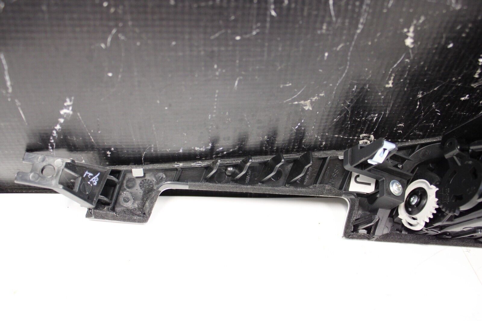 2017-2020 INFINITI Q60 DASH CENTER RIGHT SIDE AC AIR VENT GRILLE & BEZEL OEM