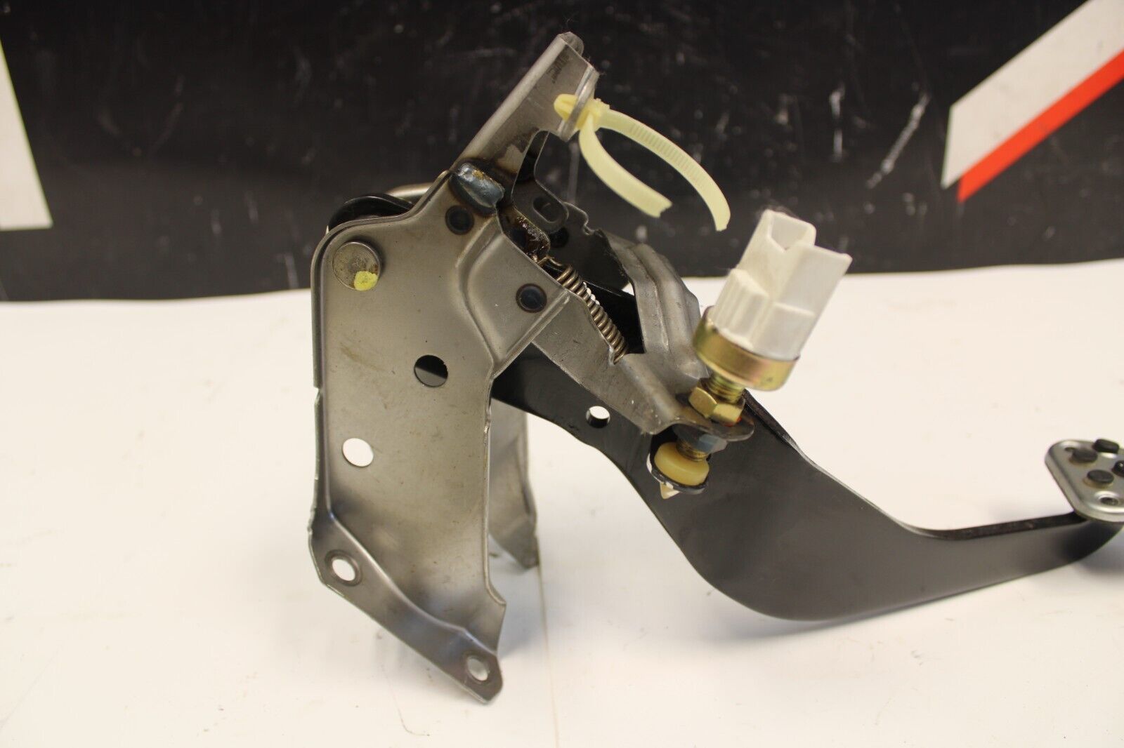 2000-2008 HONDA S2000 Brake Pedal F20c F22c