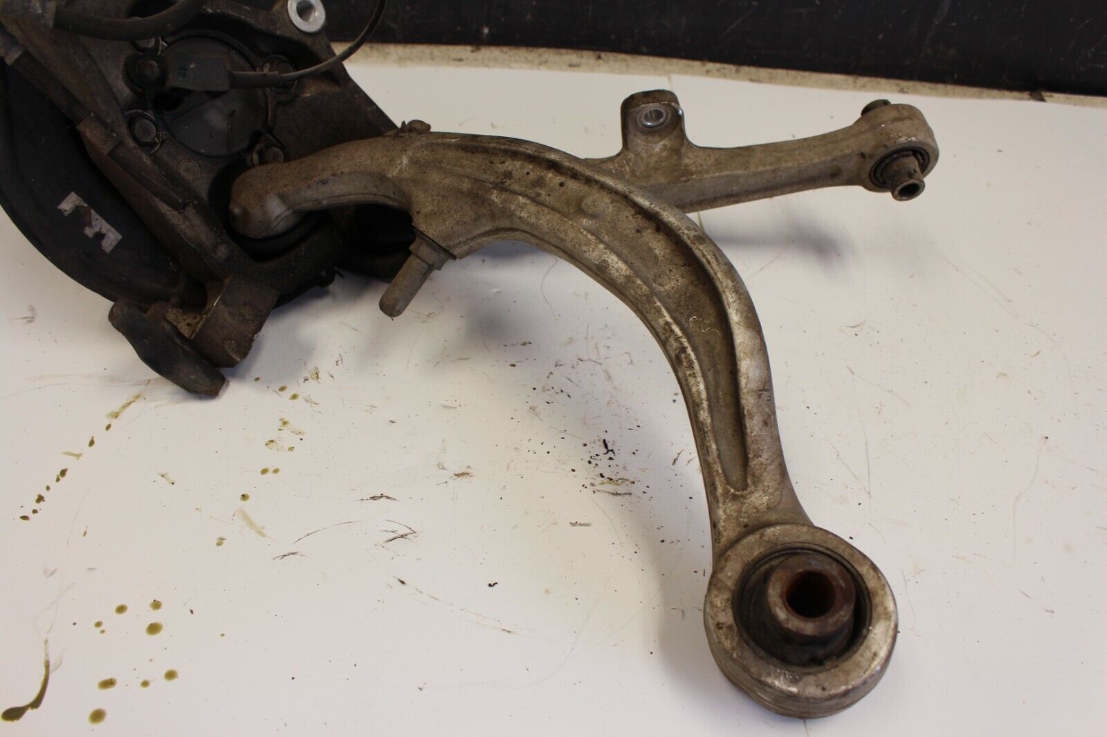 2003-2007 350Z G35 COUPE SEDAN (03-06) RWD FRONT LEFT KNEE ASSY OEM