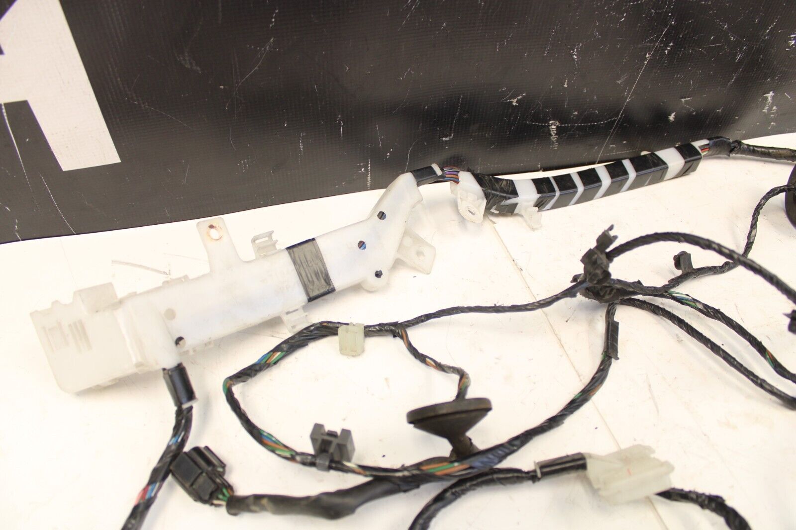 03-06 MITSUBISHI EVOLUTION EVO 8/9 DRIVER LEFT INTERIOR FLOOR CHASIS HARNESS OEM