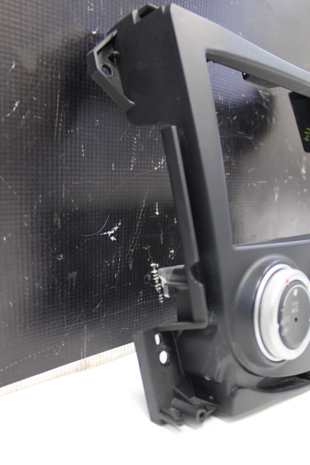 09-20 Nissan 370Z AC Controls Radio Bezel Trim
