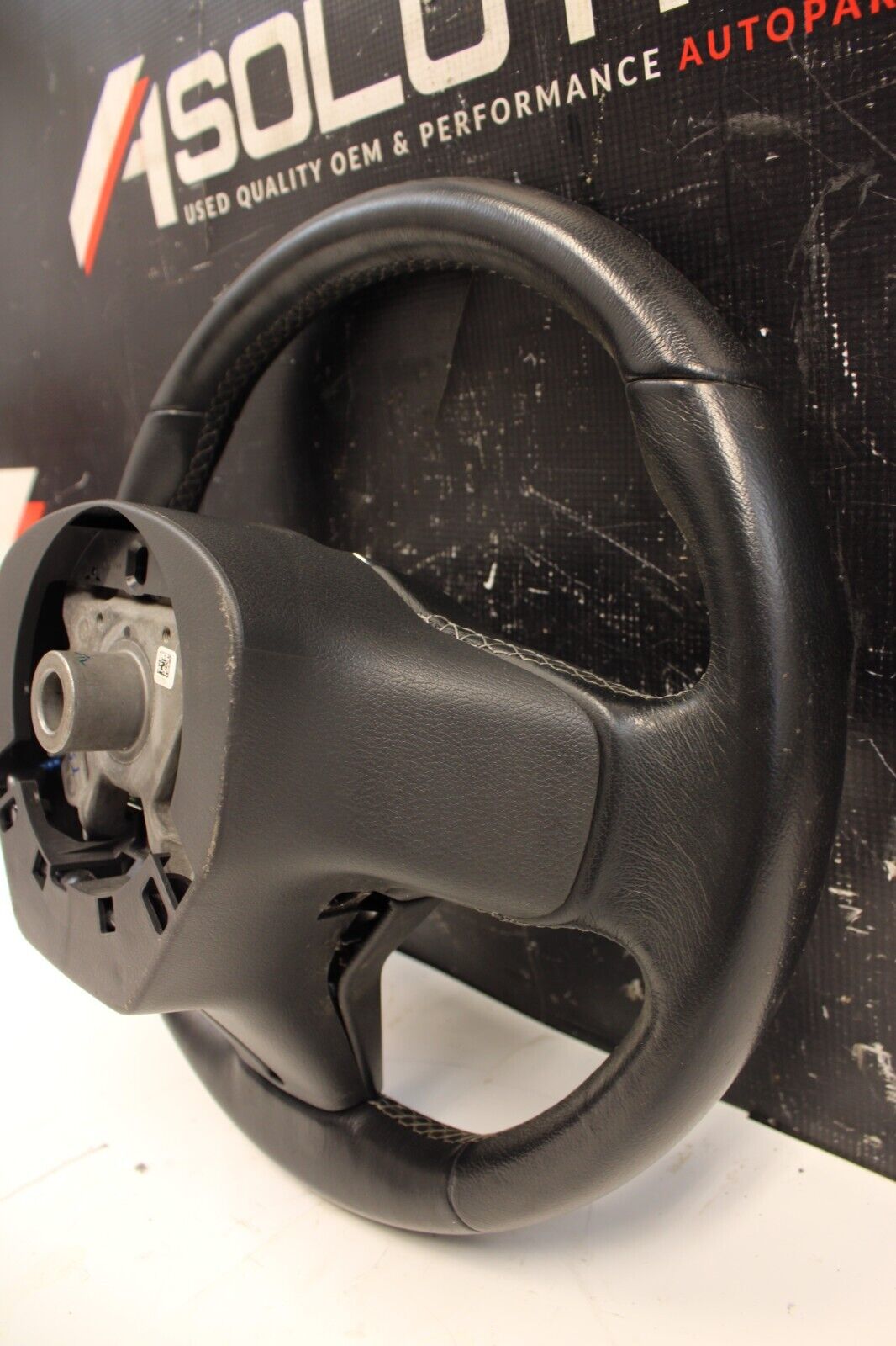 2017-2020 INFINITI Q60 OEM STEERING WHEEL BLACK LEATHER AUDIO SWITCHES