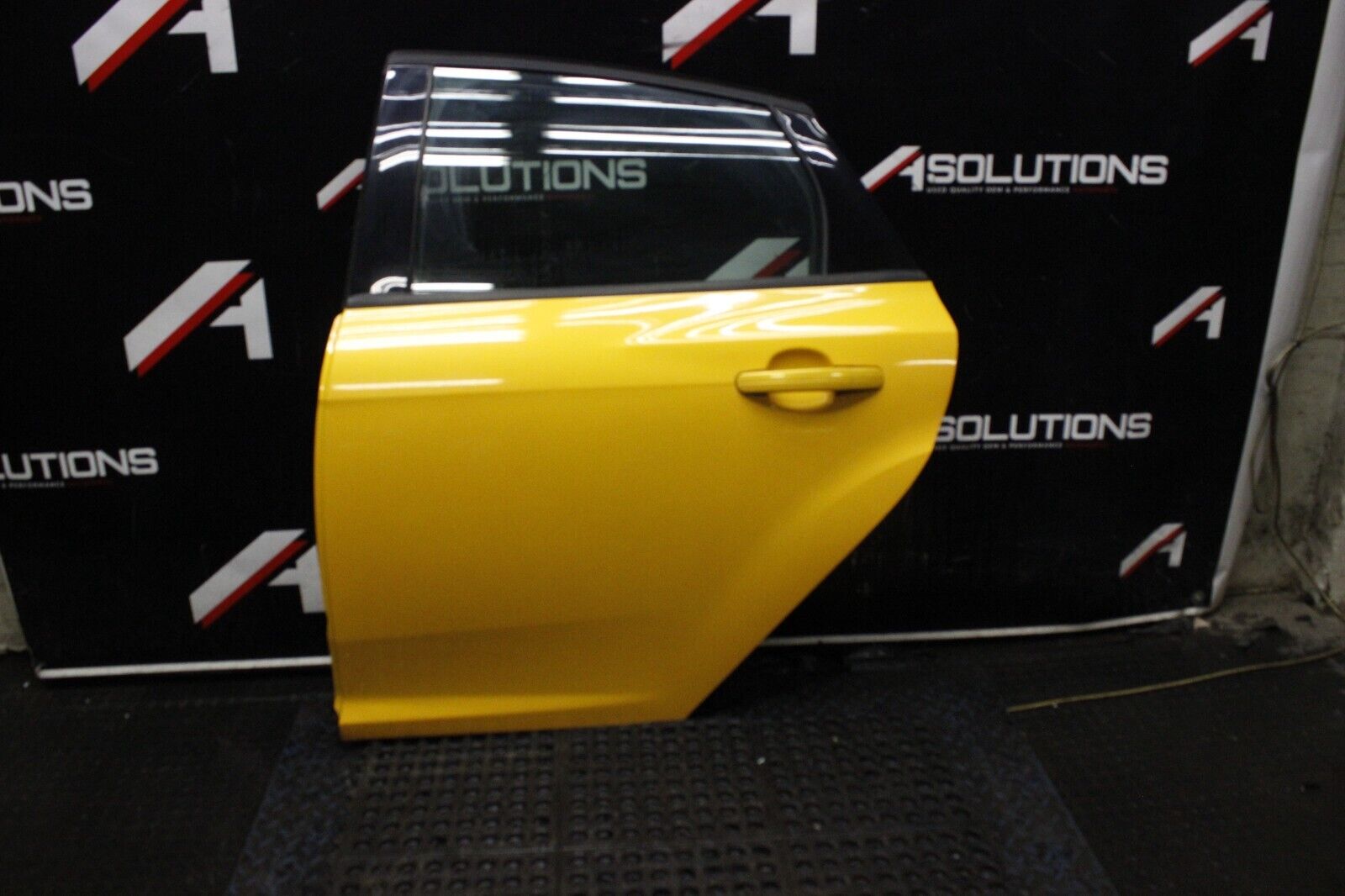 2012-2017 Ford Focus ST 2.0 Ecoboost OEM Rear Driver Side Door Hatchback