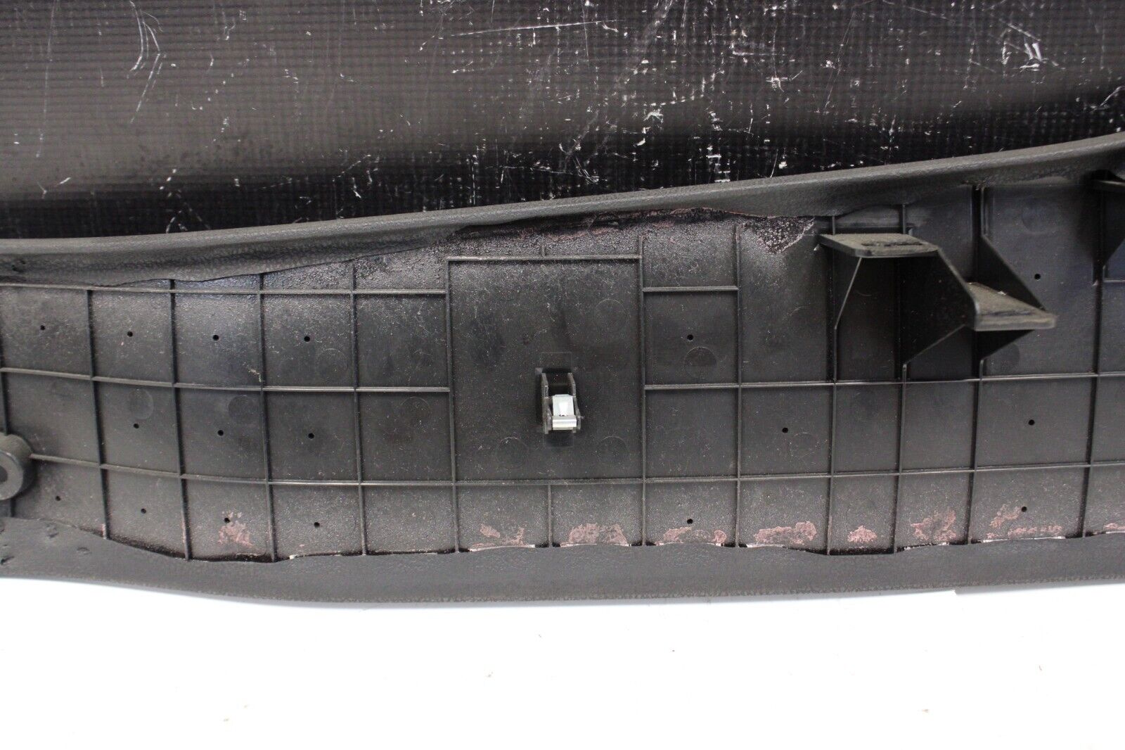 2010 NISSAN R35 GTR LOWER RH PASSENGER SIDE CONSOLE PANEL TRIM COVER 68134JF10A