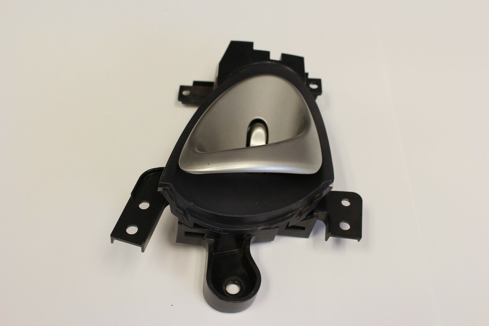 2009-2019 Nissan 370Z Driver side interior door handle LH