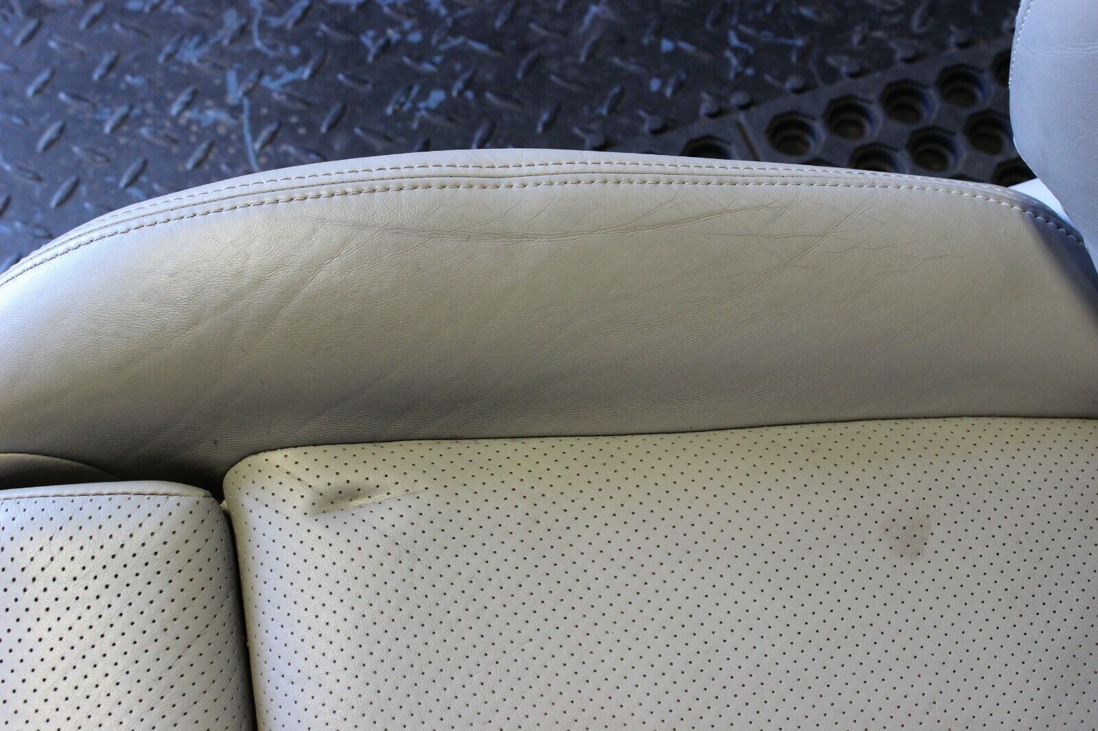 2008 Infiniti G35 Sedan Front Right Passenger Seat Assembly RH OEM Tan Leather