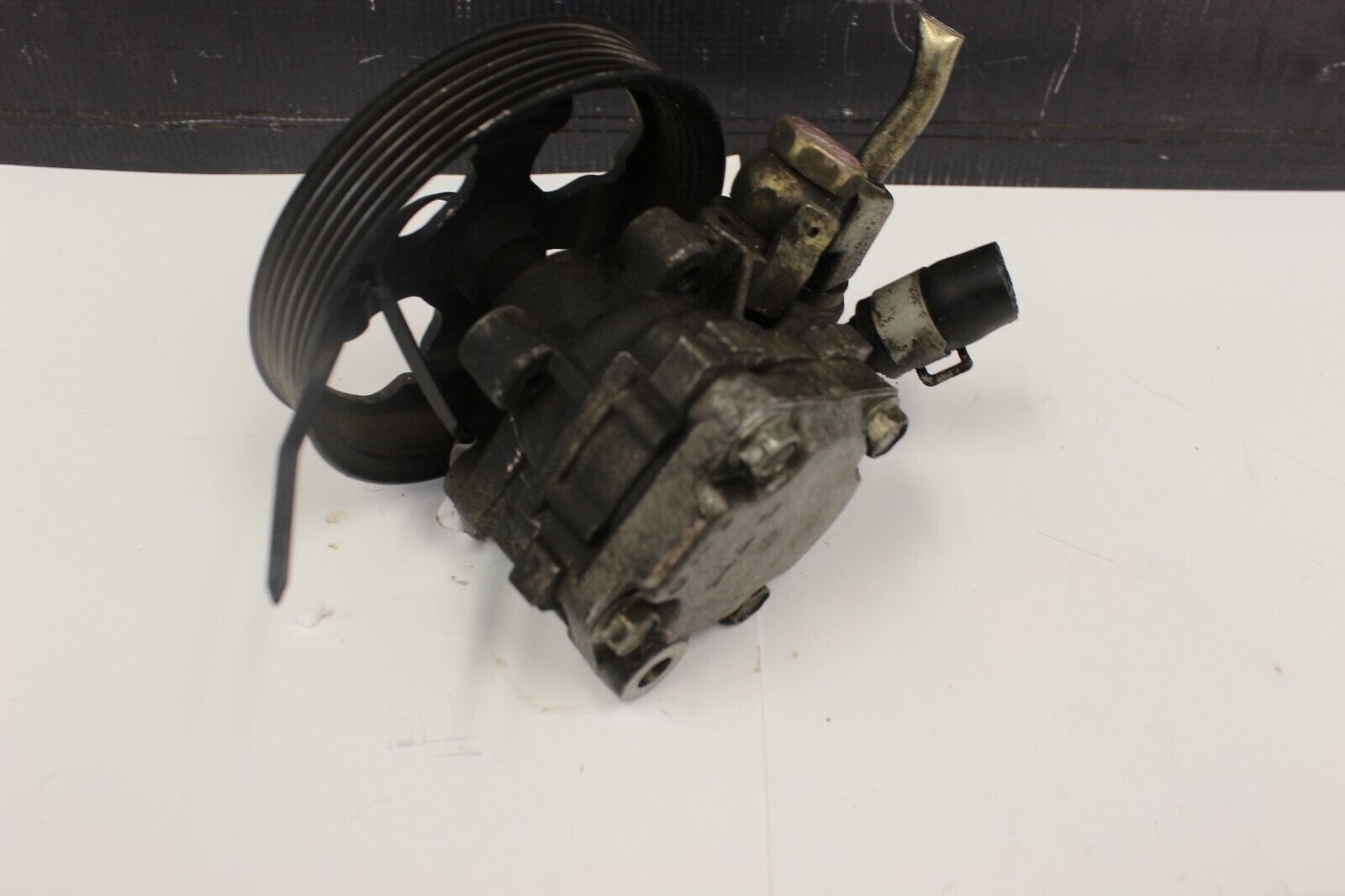 03-06 Infiniti G35 Coupe Power Steering Pump With Pulley OEM