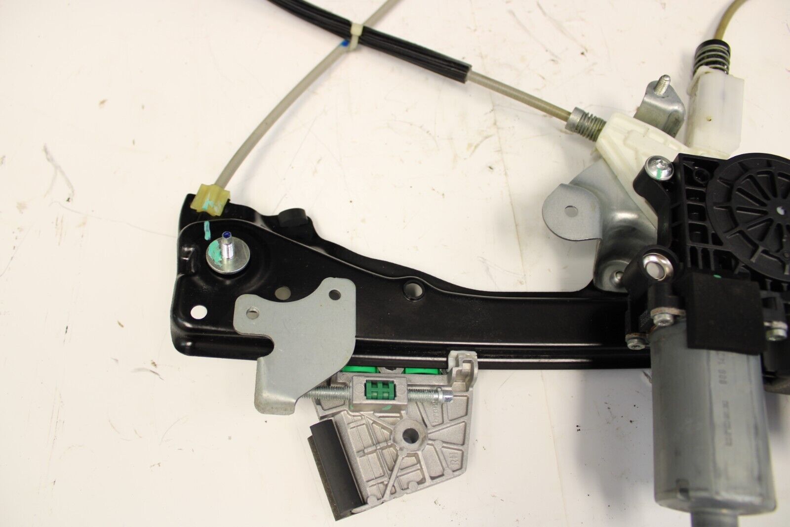 2009-2020 NISSAN GTR R35 WINDOW REGULATOR WITH MOTOR RIGHT PASSENGER SIDE