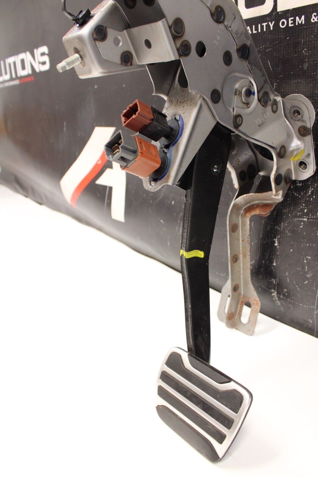 OEM NISSAN GTR R35 AWD OEM BRAKE PEDAL ASSEMBLY VR38 2014