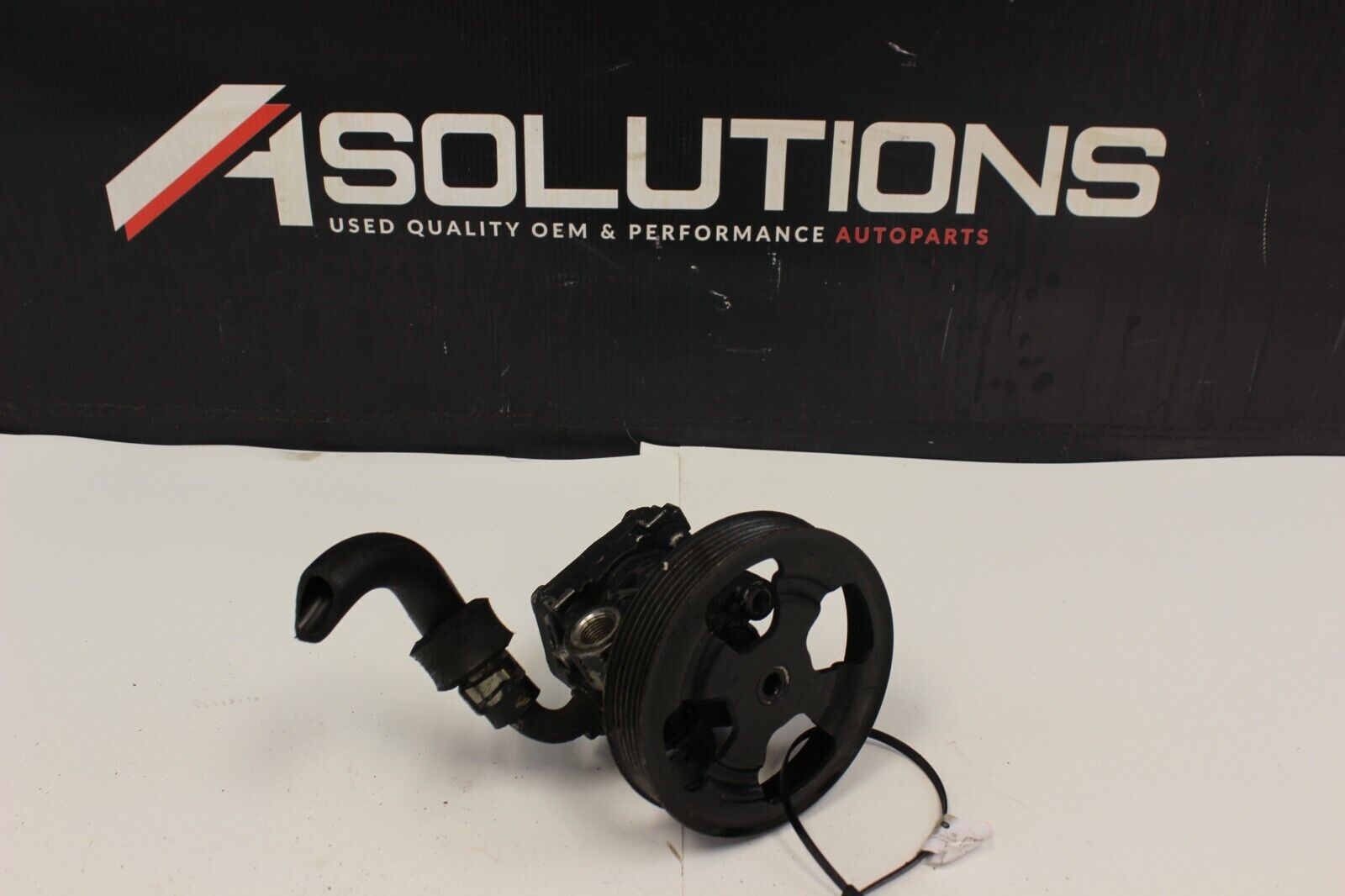 05-06 Infiniti G35 SEDAN Manual Power Steering Pump With Pulley OEM