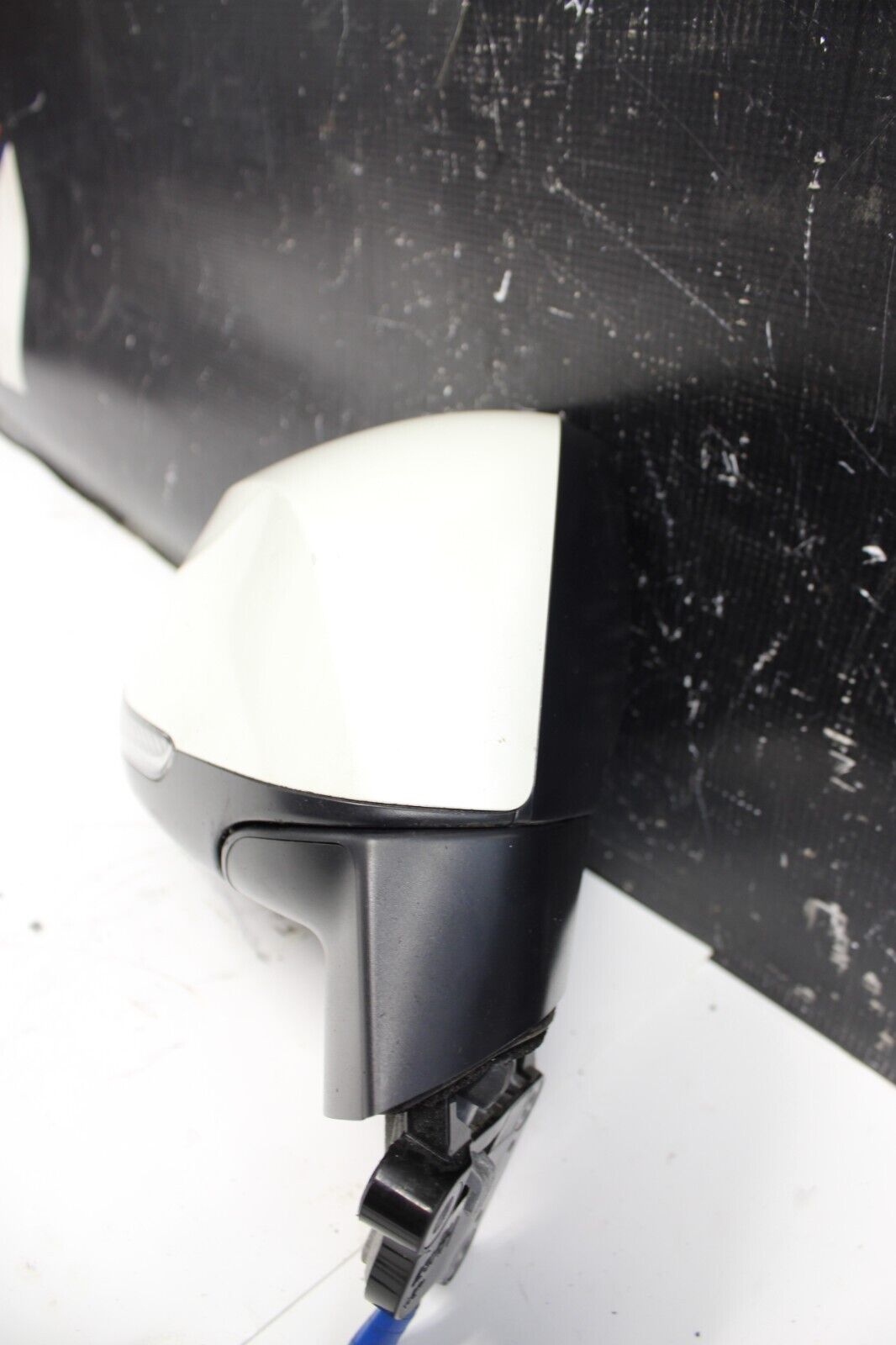 2017-2020 INFINITI Q60 RIGHT SIDE DOOR EXTERIOR PASSENGER SIDE VIEW MIRROR OEM