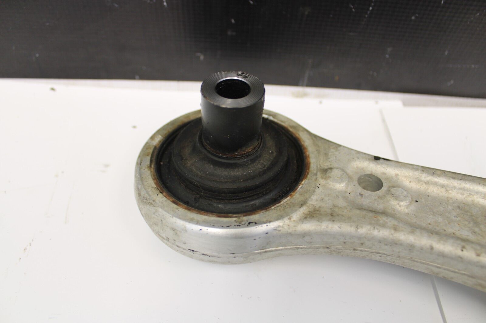 2015-2019 SUBARU WRX FRONT SUSPENSION RIGHT RH PASSENGER LOWER CONTROL ARM OEM