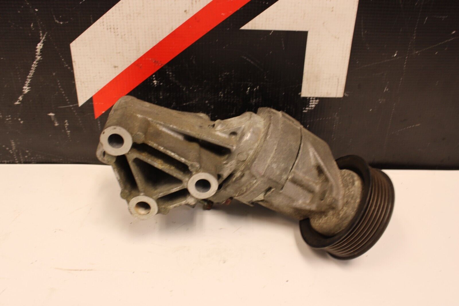 2006-2008 HONDA S2000 AP2 OEM ENGINE IDLER PULLEY TENSIONER