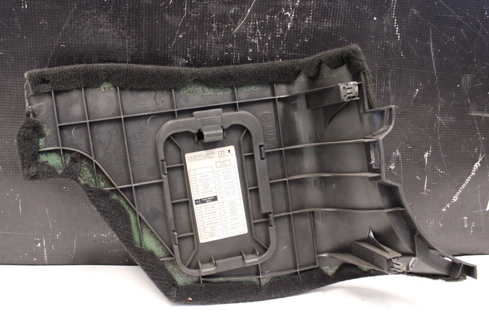 2010 NISSAN R35 GTR GT-R INTERIOR LOWER FUSE PANEL KICK CARPET COVER 66901 JF10A