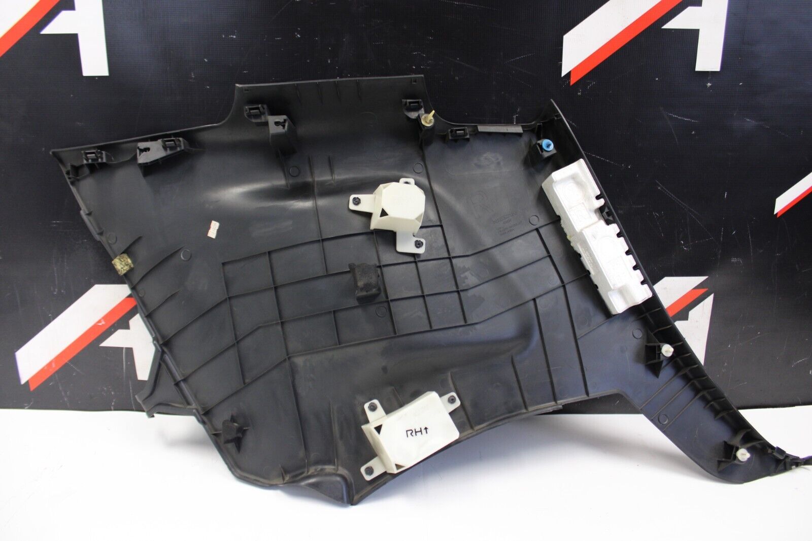 2010 NISSAN R35 GTR DBA LH DRIVERS SIDE REAR SEAT QUARTER PANEL TRIM