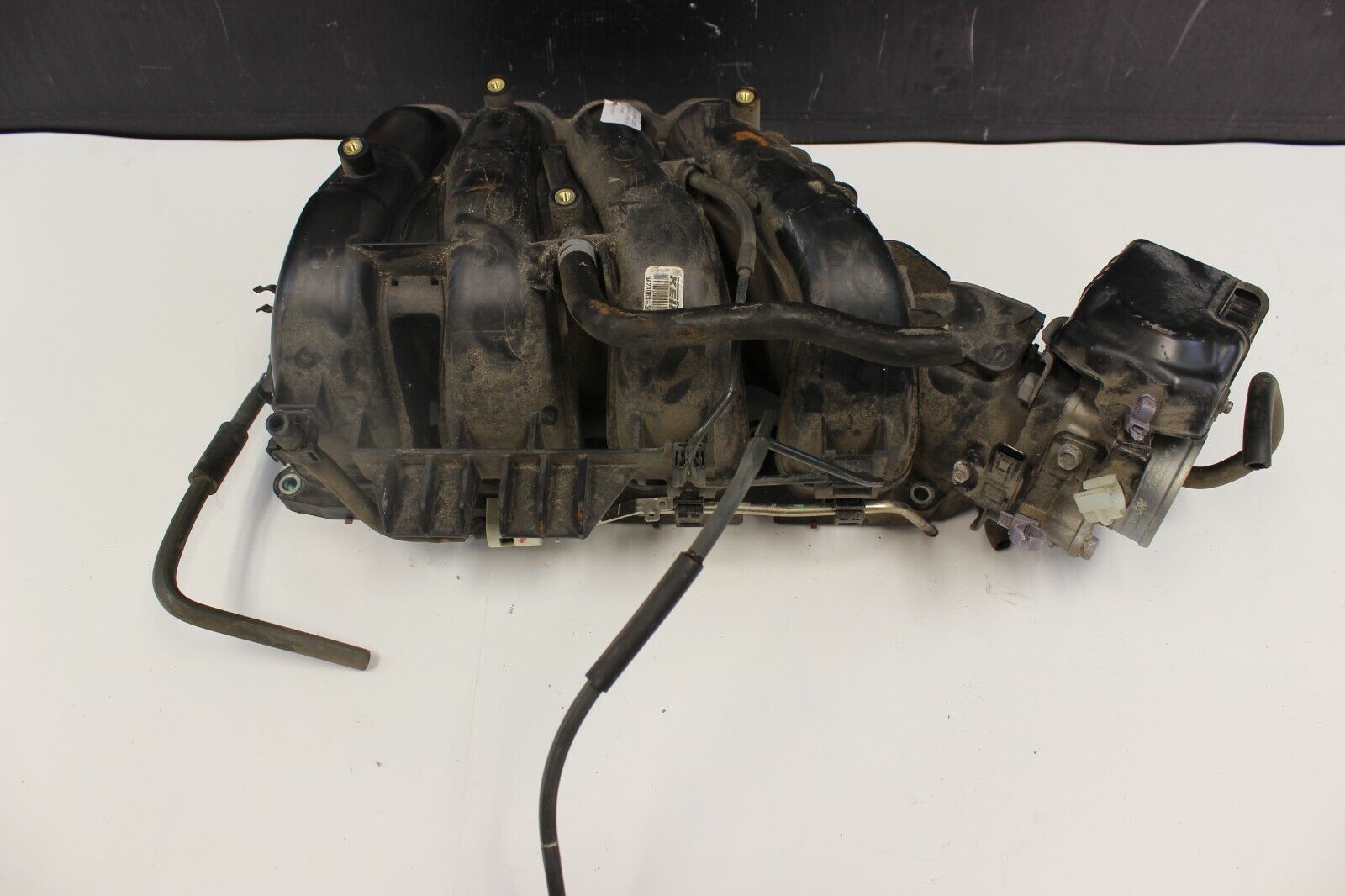 2013-2017 HONDA  ACCORD 2.4L INTAKE MANIFOLD OEM USED WITH THROTTLE BODY