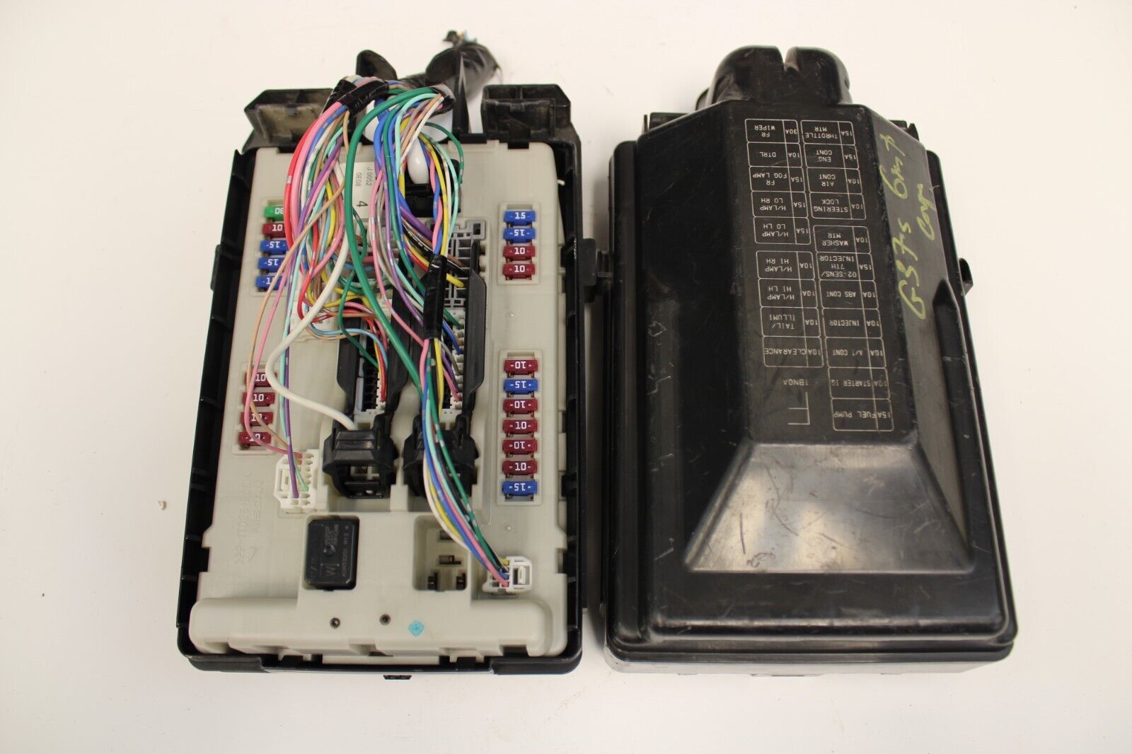 INFINITI G37S Manual OEM FUSE JUNCTION BOX 284B71BN0A