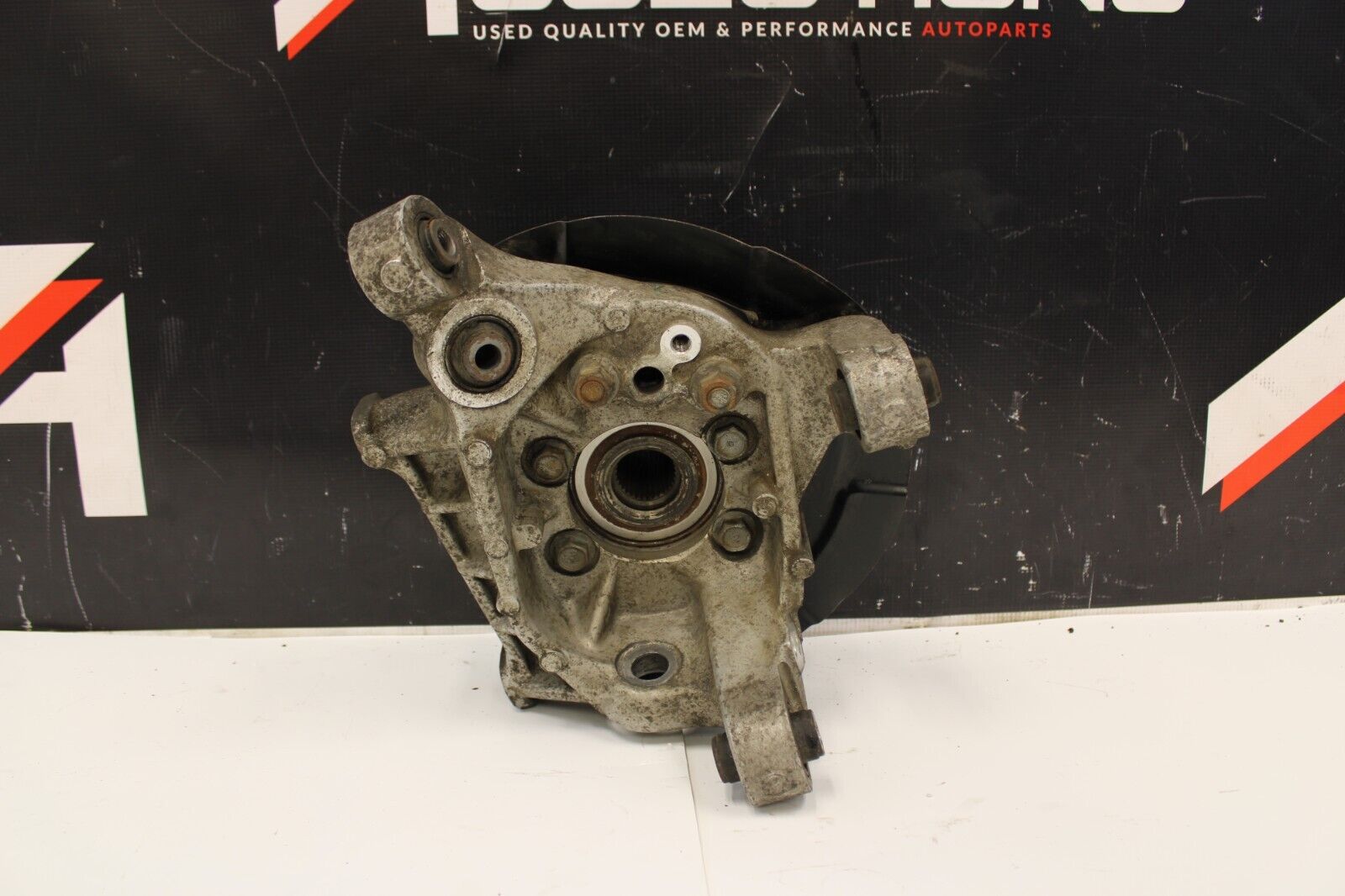 2009 Nissan GT-R R35 Rear LH Left Driver Knuckle Spindle Arm Knee Assembly OEM