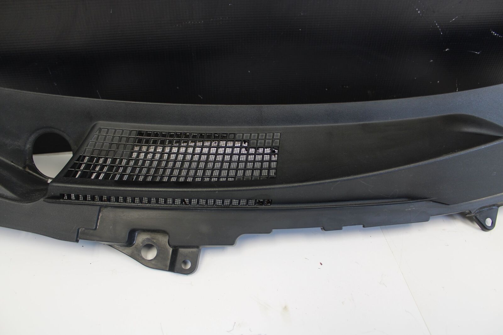 2014 NISSAN GTR R35 LH COWL VENT PANEL 66863JF30A