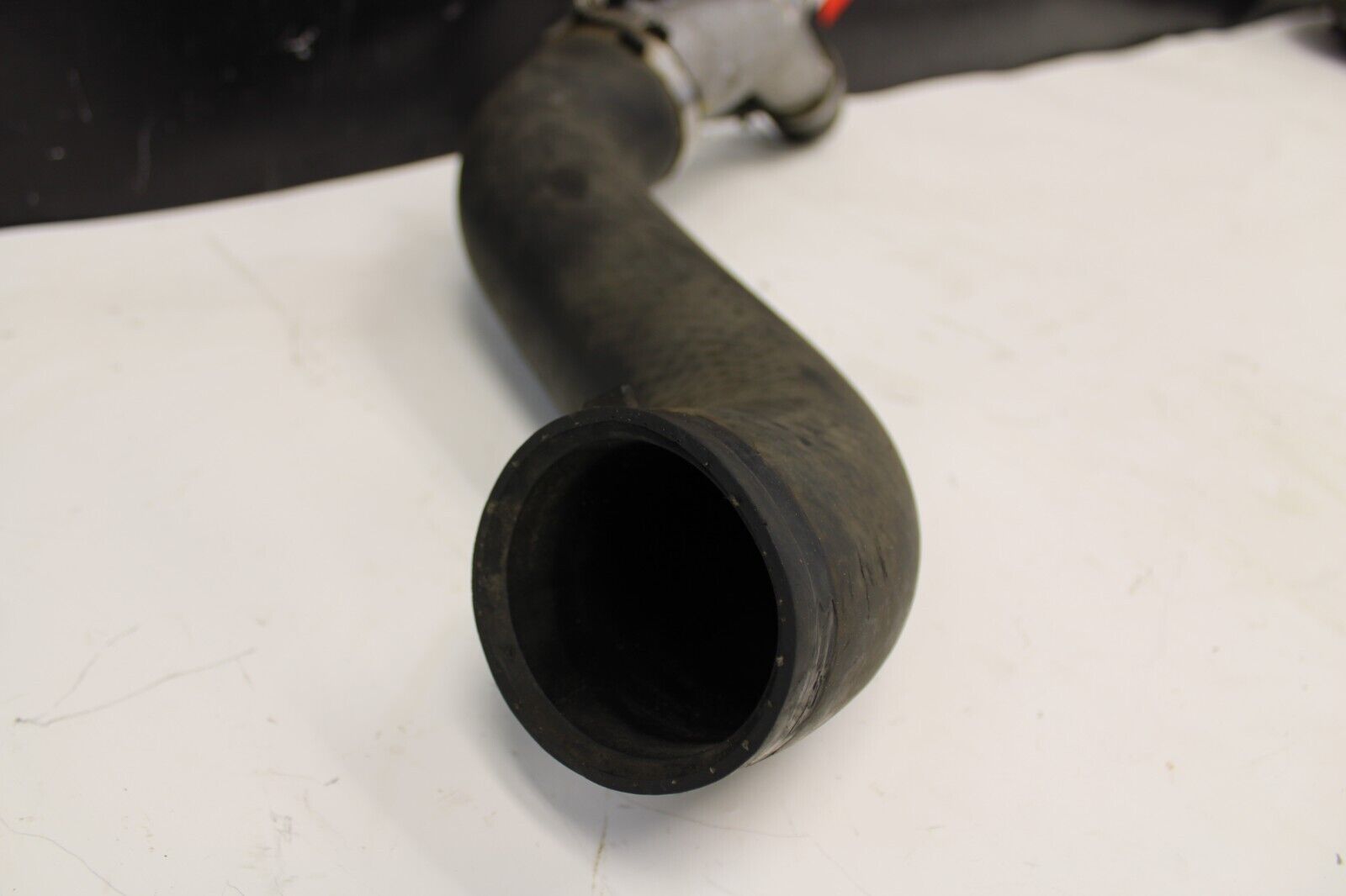 2010 NISSAN R35 GTR LH DRIVER TURBO INTERCOOLER CHARGE PIPE HOSE